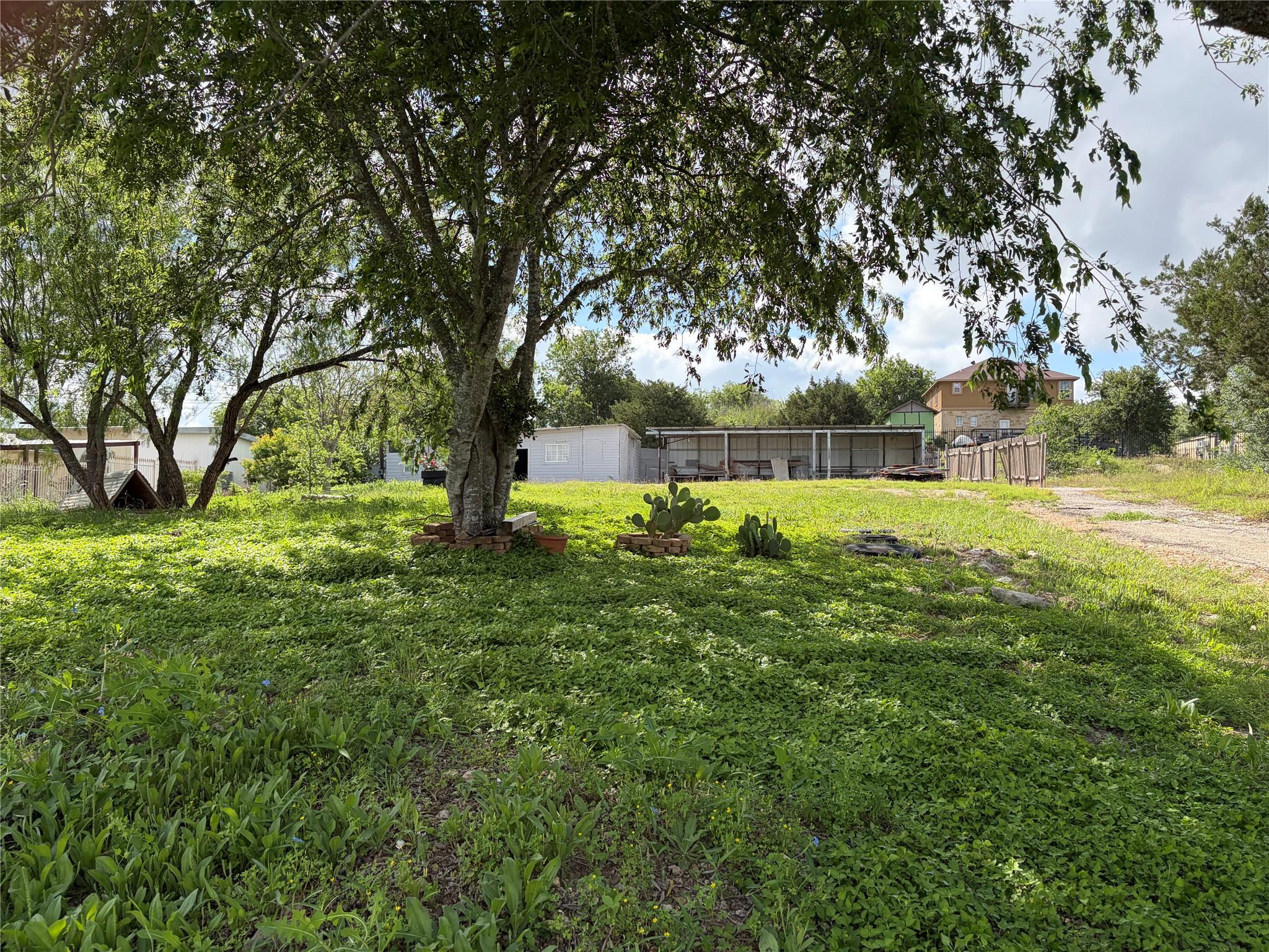 207 Cresthill, Kyle, TX 78640 — photo 1