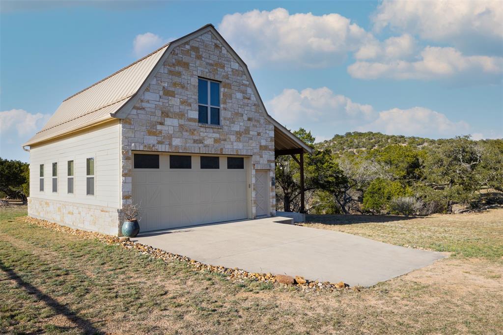 5135 Lookout Ridge, Marble Falls, TX 78654 — photo 1
