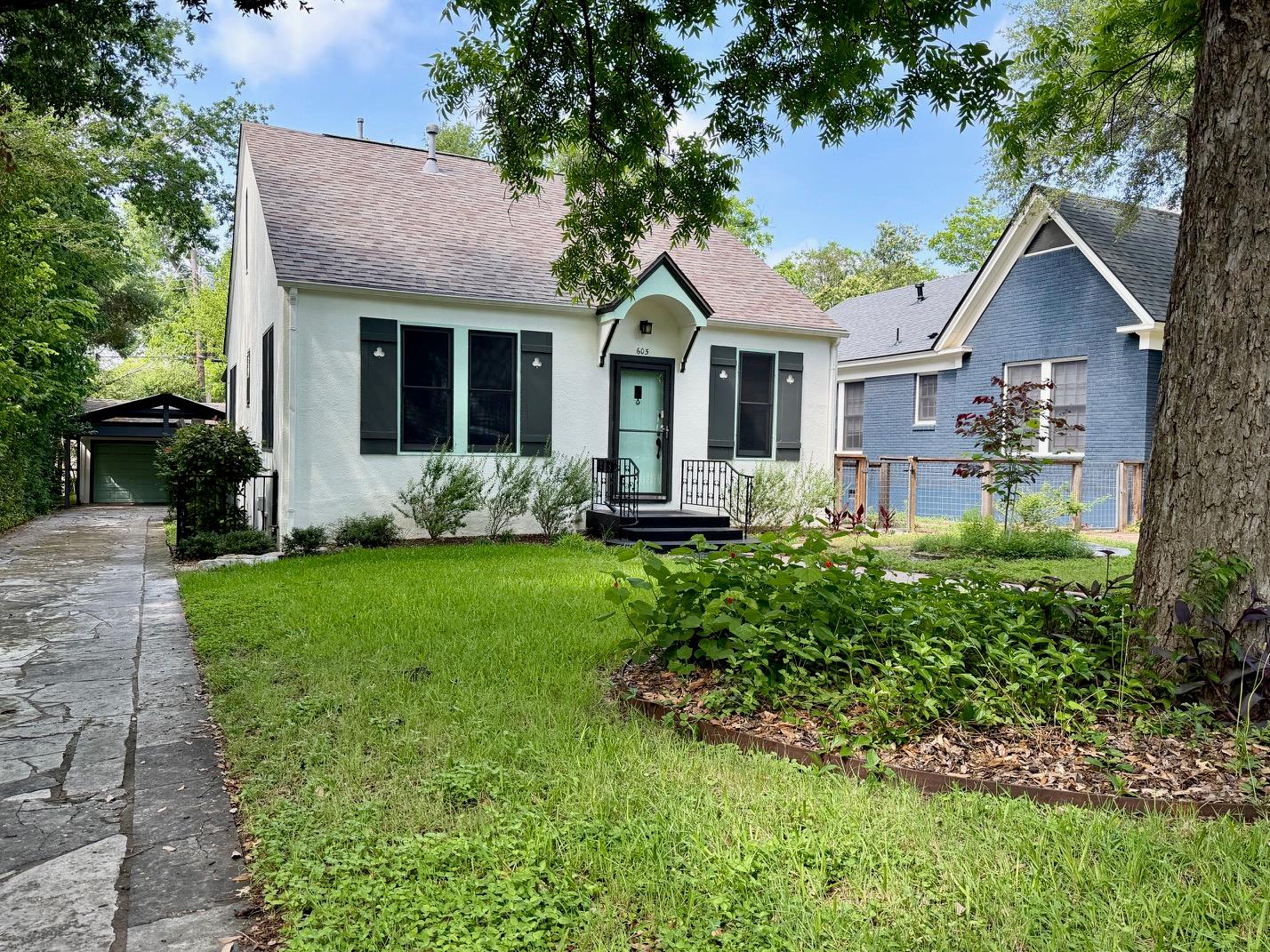 605 Texas, Austin, TX 78705 — photo 1