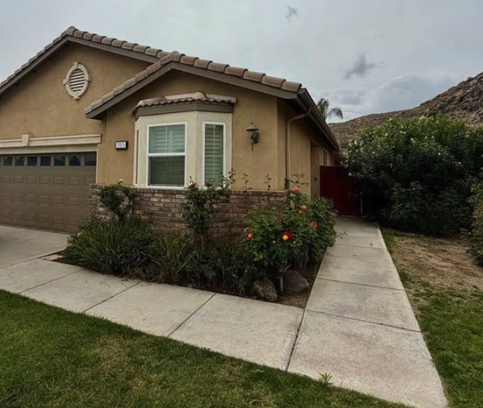 215 Gamez, Hemet, CA 92545 — photo 1