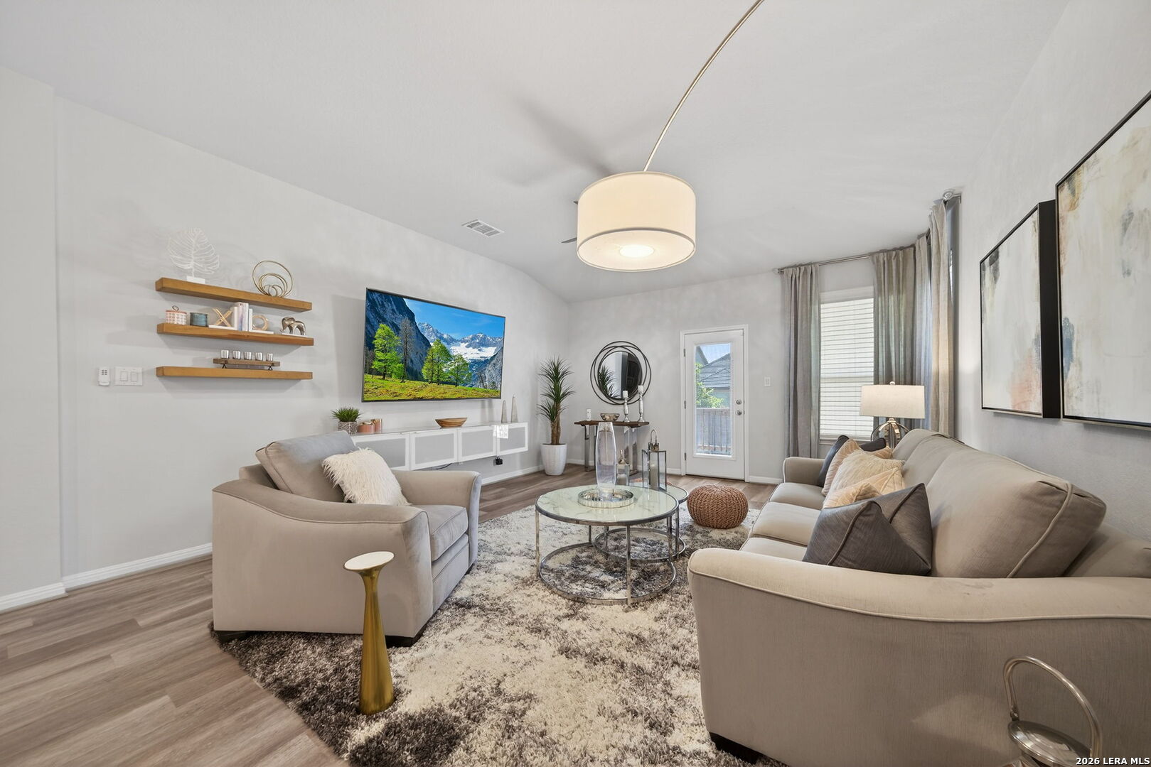 13214 Prospector, , 78152 — photo 1