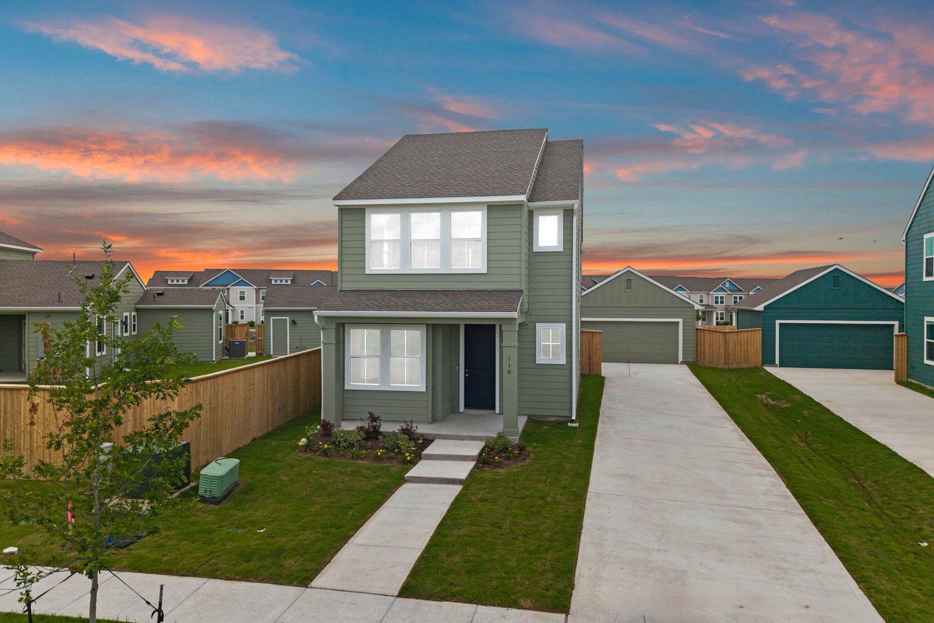 110 Wesley Miller, Taylor, TX 76574 — photo 1