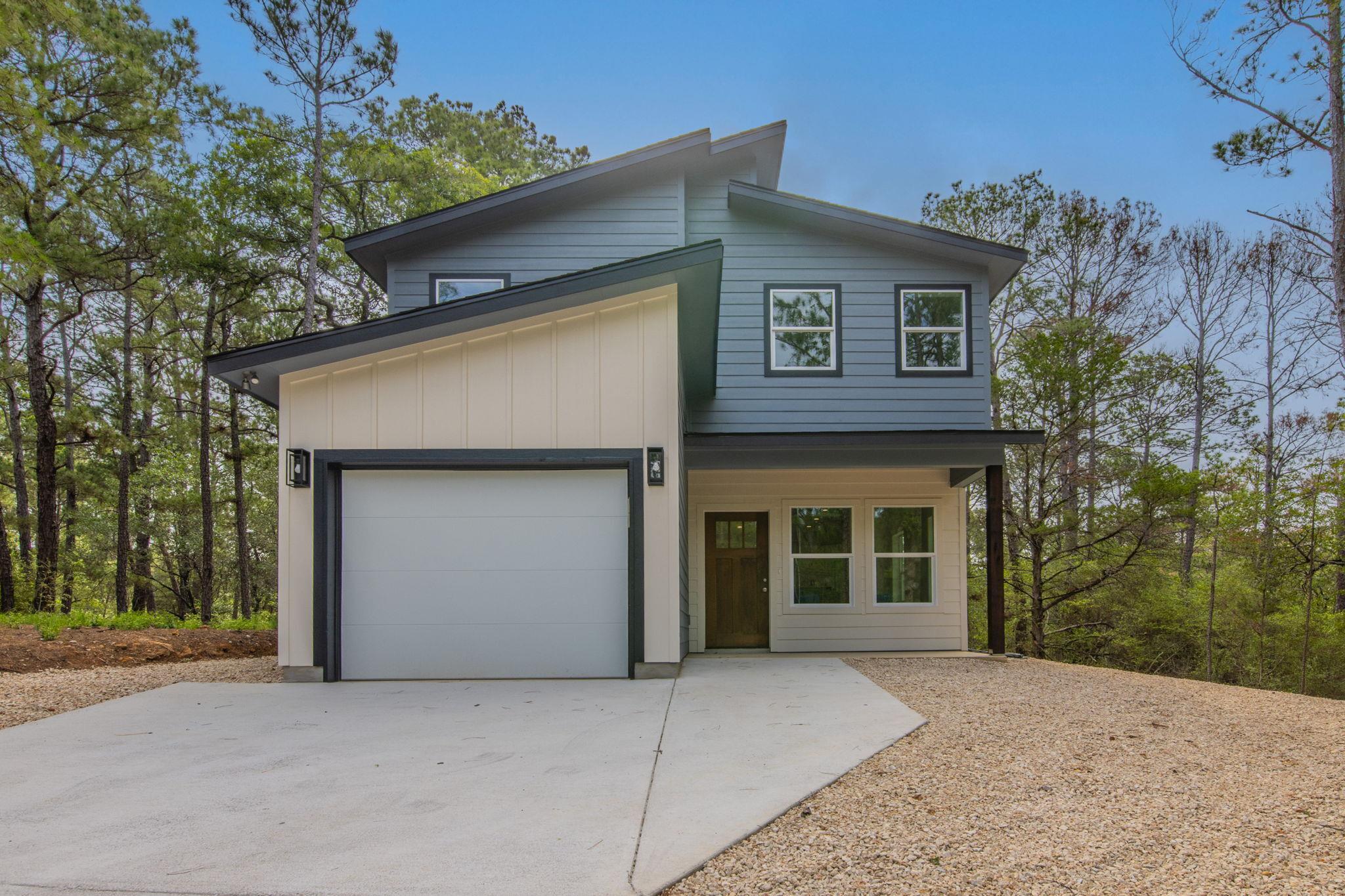 157 Wainee, Bastrop, TX 78602 — photo 1