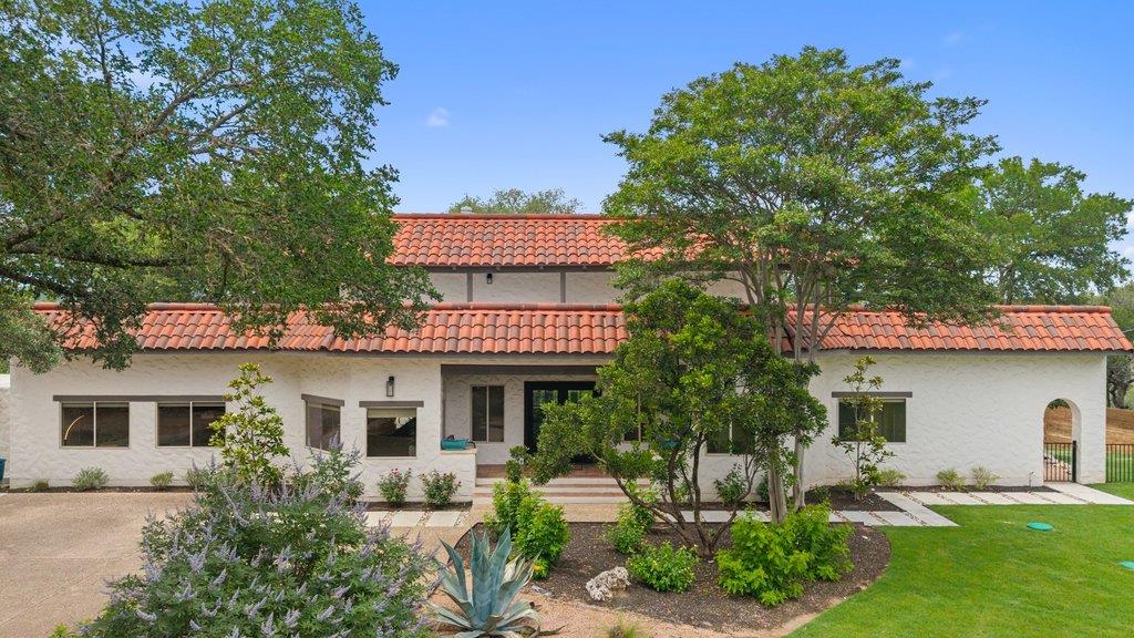 716 Commons Ford, Austin, TX 78733 — photo 1