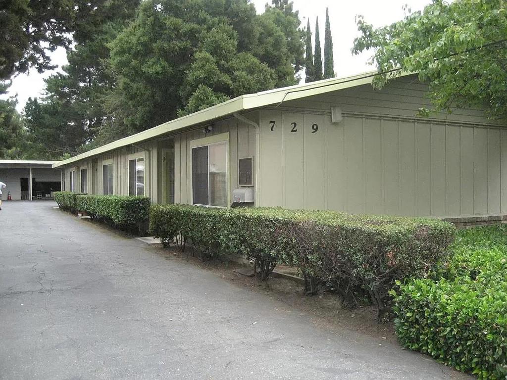 729 Mountain View Avenue, Mountain View, CA 94041 — photo 1