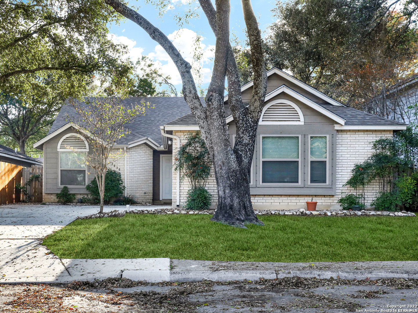 13838 LAUREL HOLLOW DR, , 78232 — photo 1