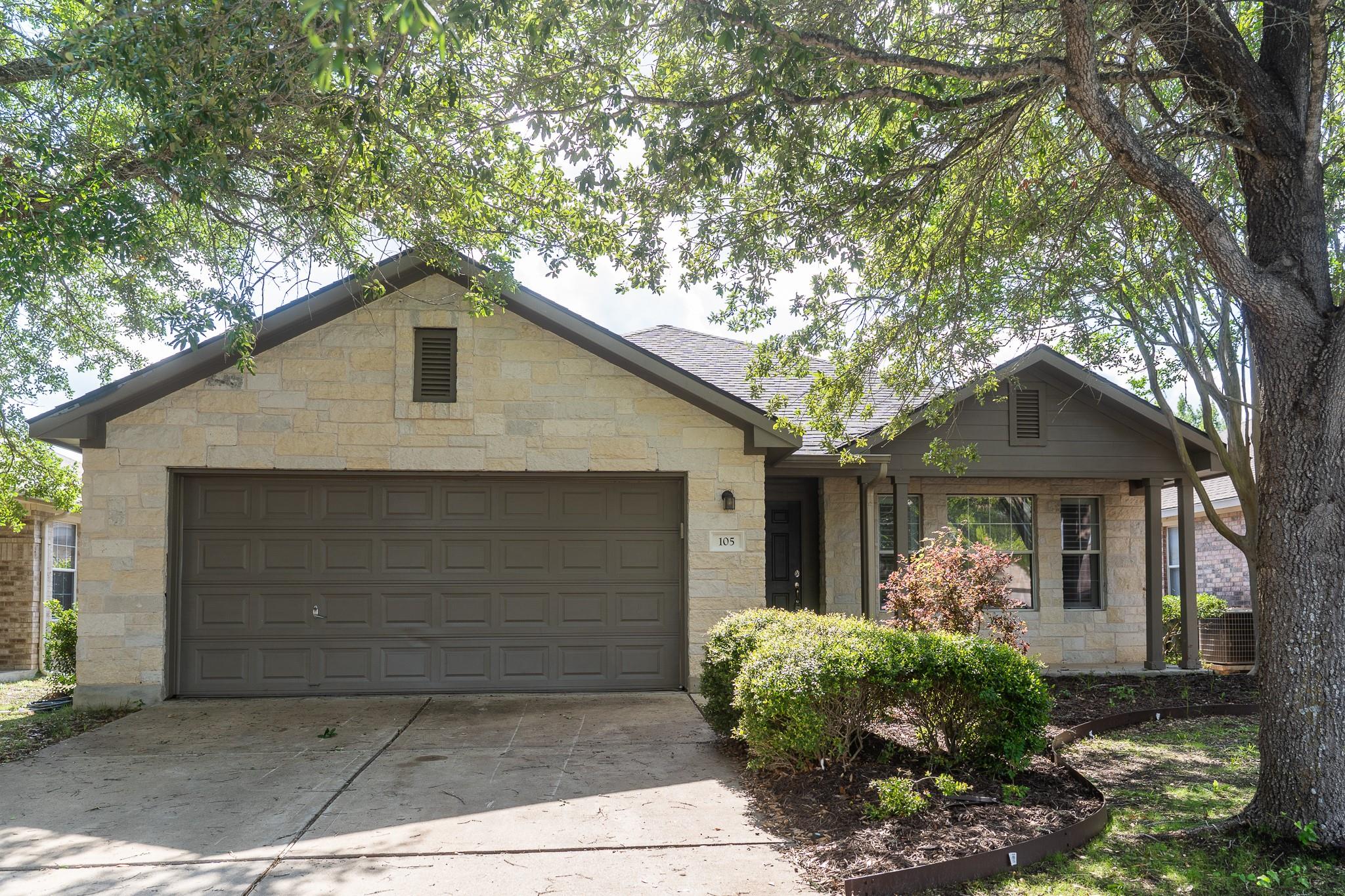 105 Remington, Bastrop, TX 78602 — photo 1