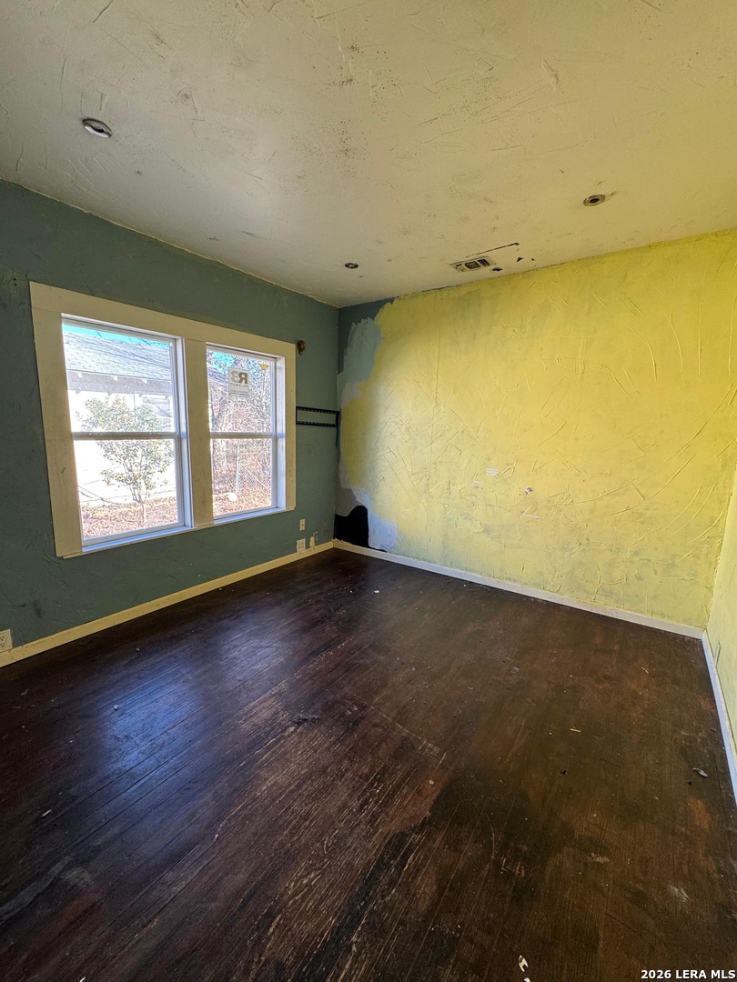 942 Lynwood, ,  78201 — photo 1
