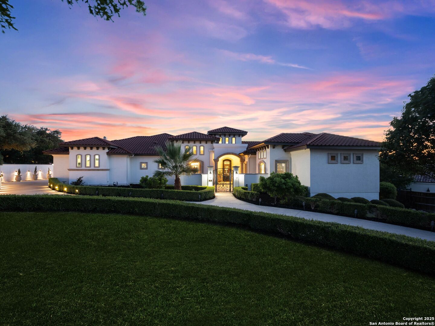 131 CHAMPIONS BEND, San Antonio, TX 78258 — photo 1