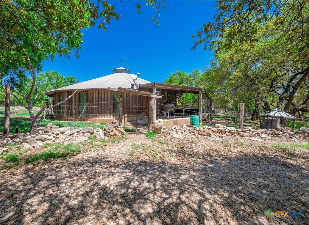 21500 Firefly Road, Florence, TX 76527 — photo 1
