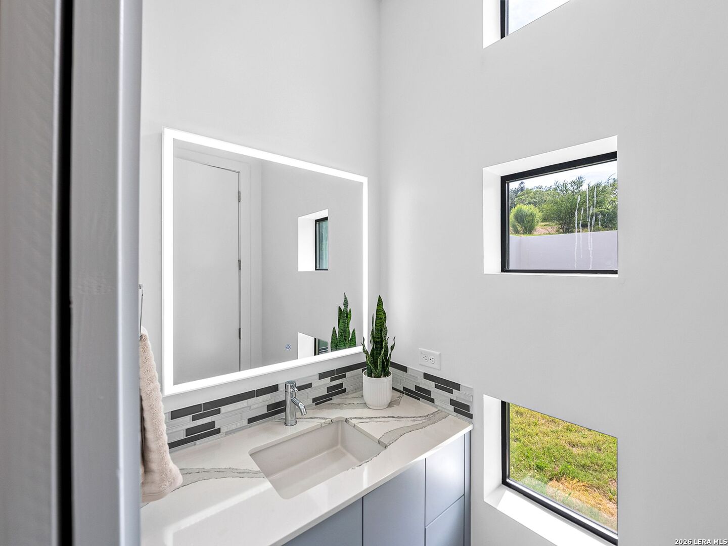 10015 Ivory Canyon, , 78255 — photo 1