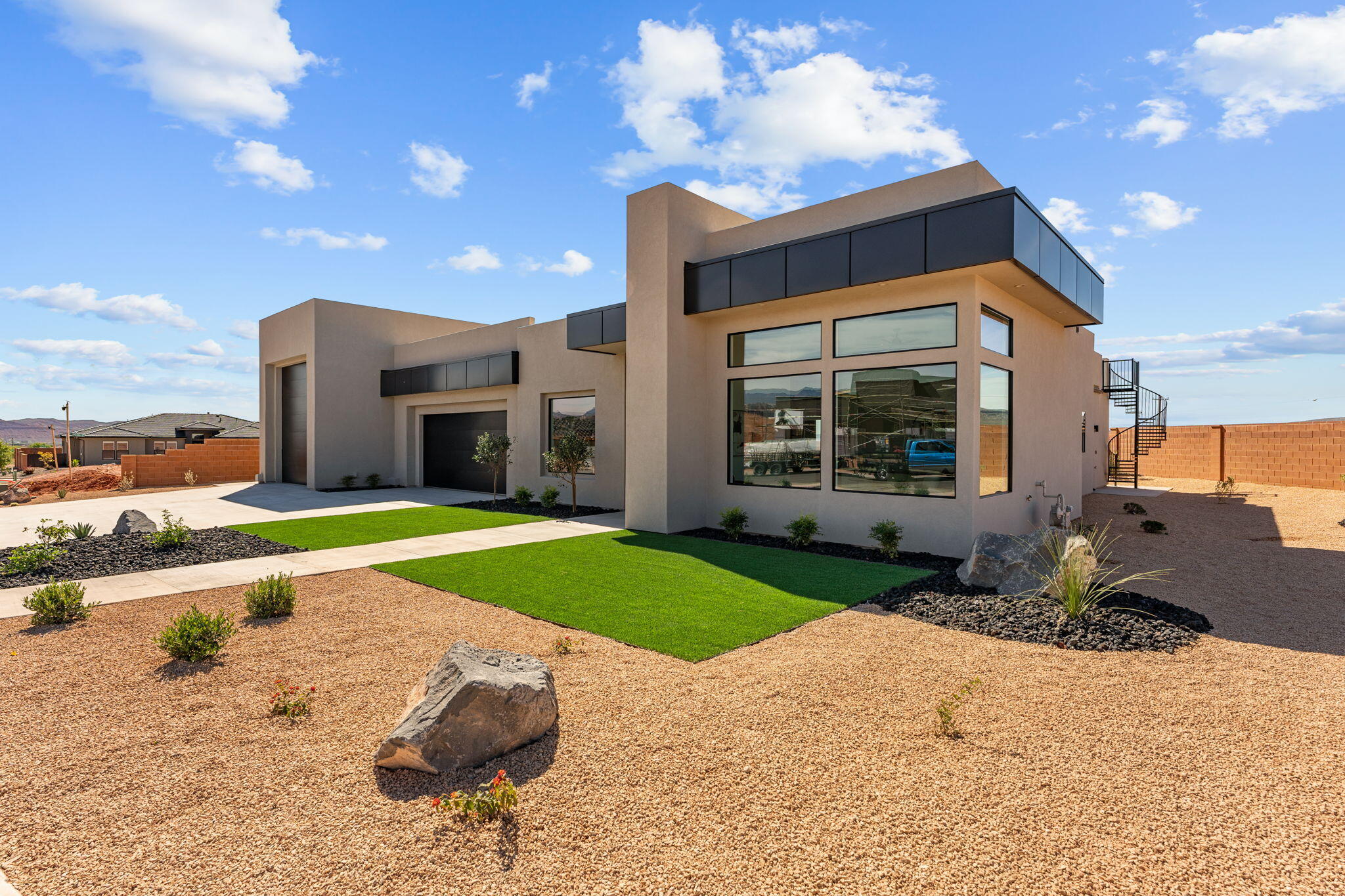23 E Morning Glory Ave, Ivins, UT 84738 — photo 1