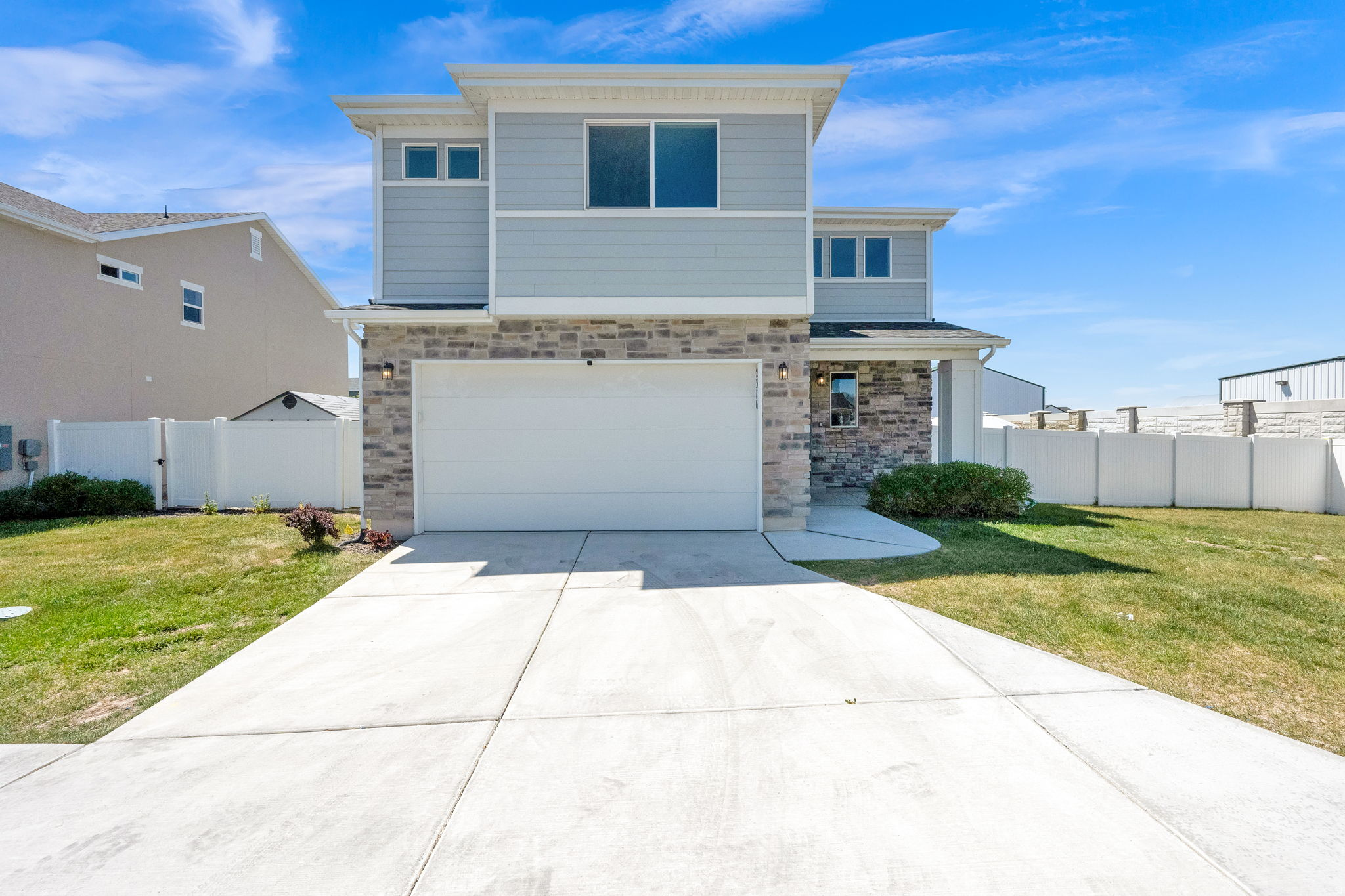 2316 W LYDIA LN, Syracuse, UT 84075 — photo 1