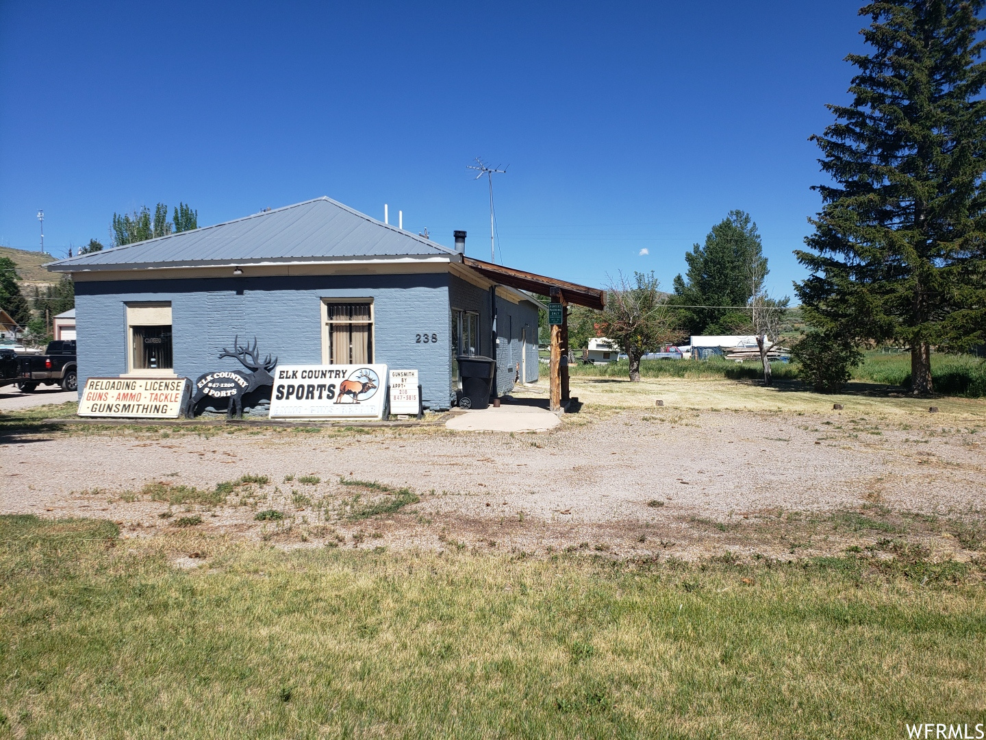 238 S 4 TH ST