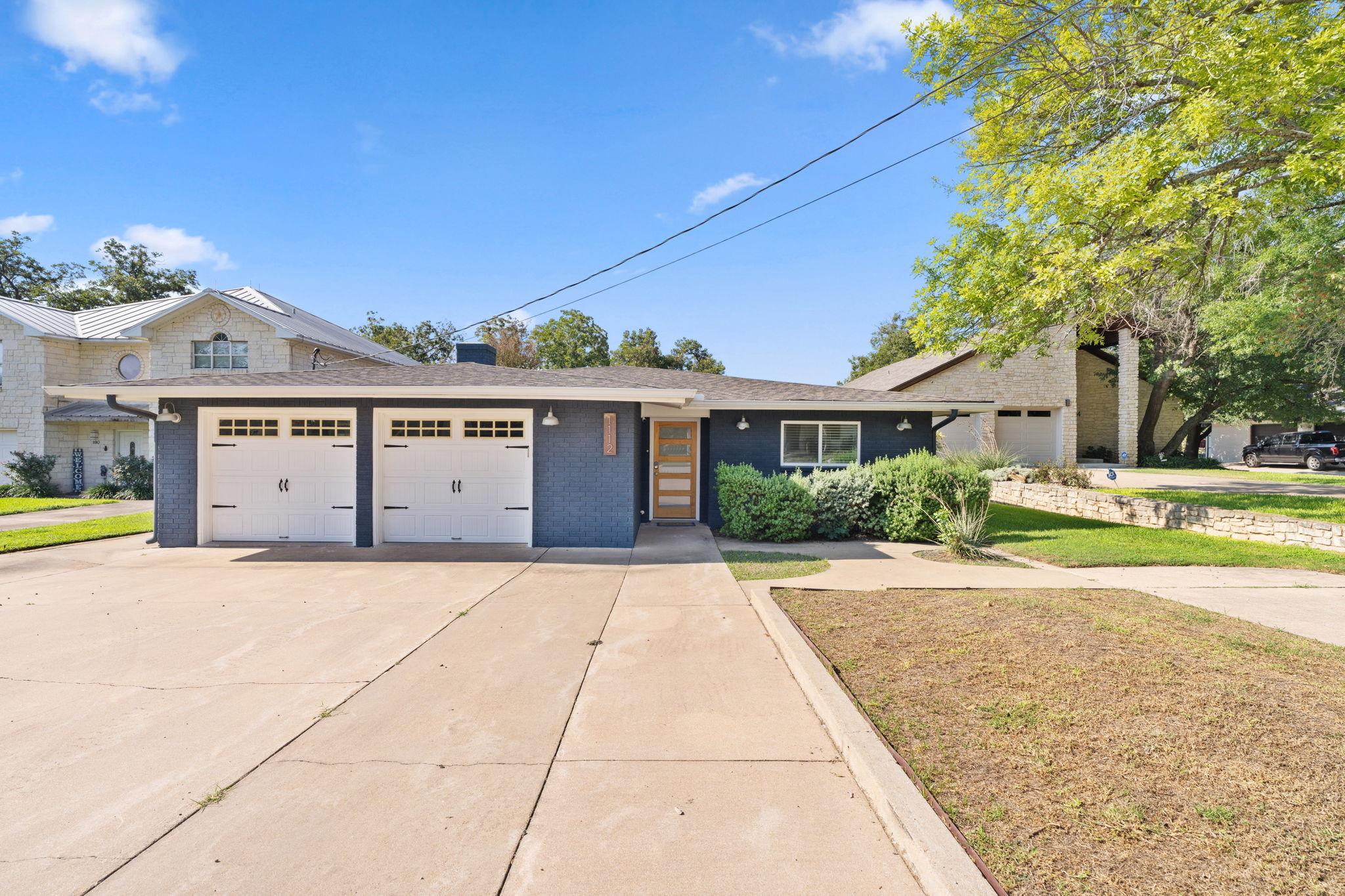 1112 Pecan, Marble Falls, TX 78654 — photo 1