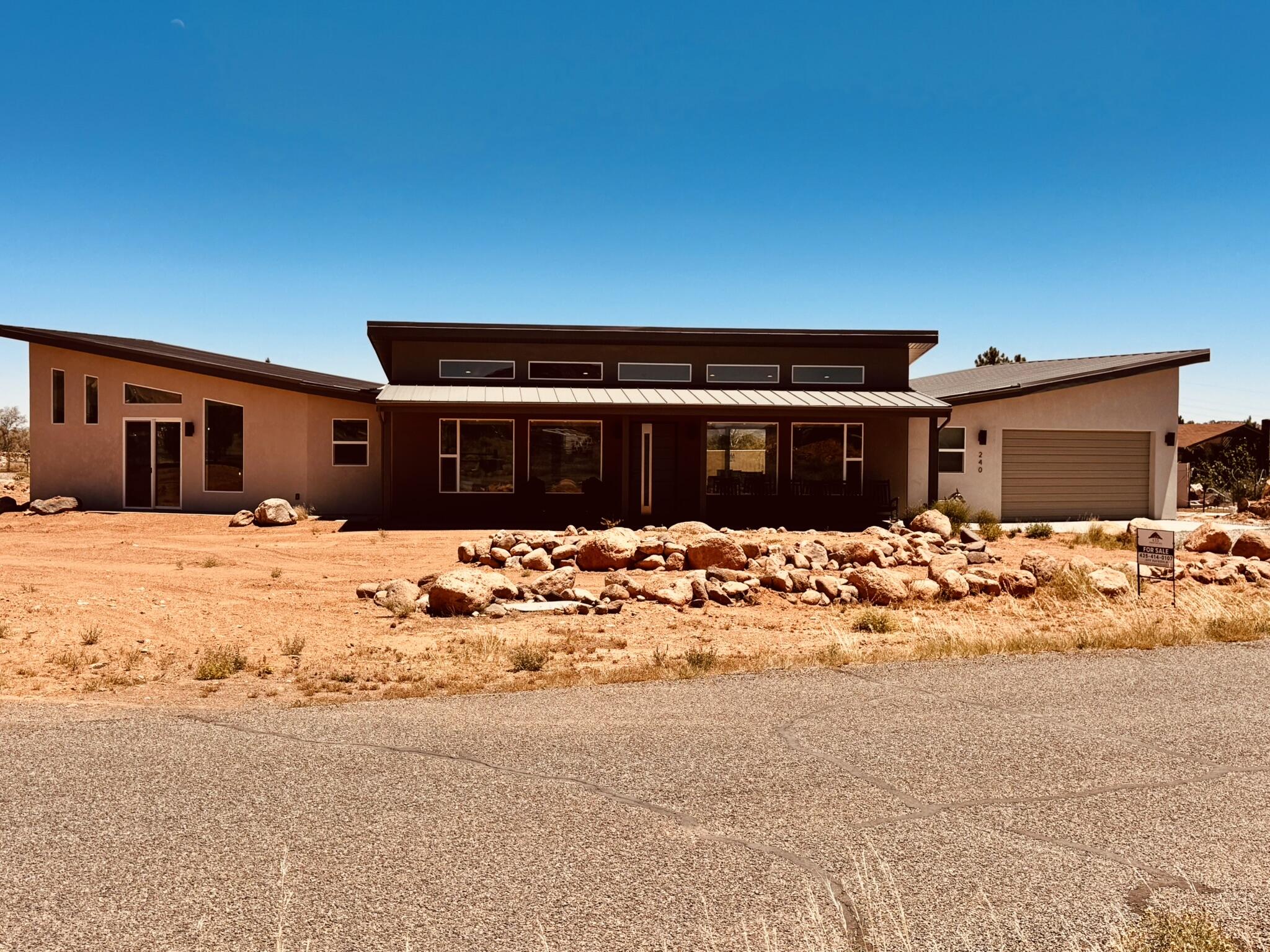240 N 250 W, Torrey, UT 84775 — photo 1