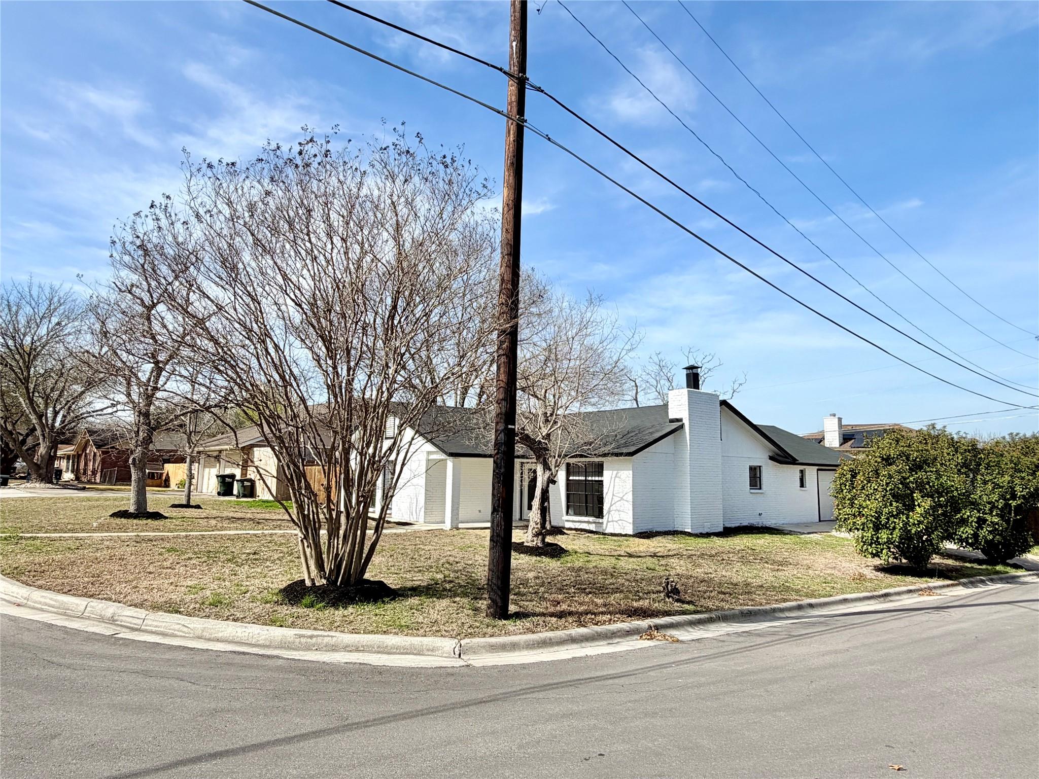 1504 Parkview, San Marcos, TX 78666 — photo 1