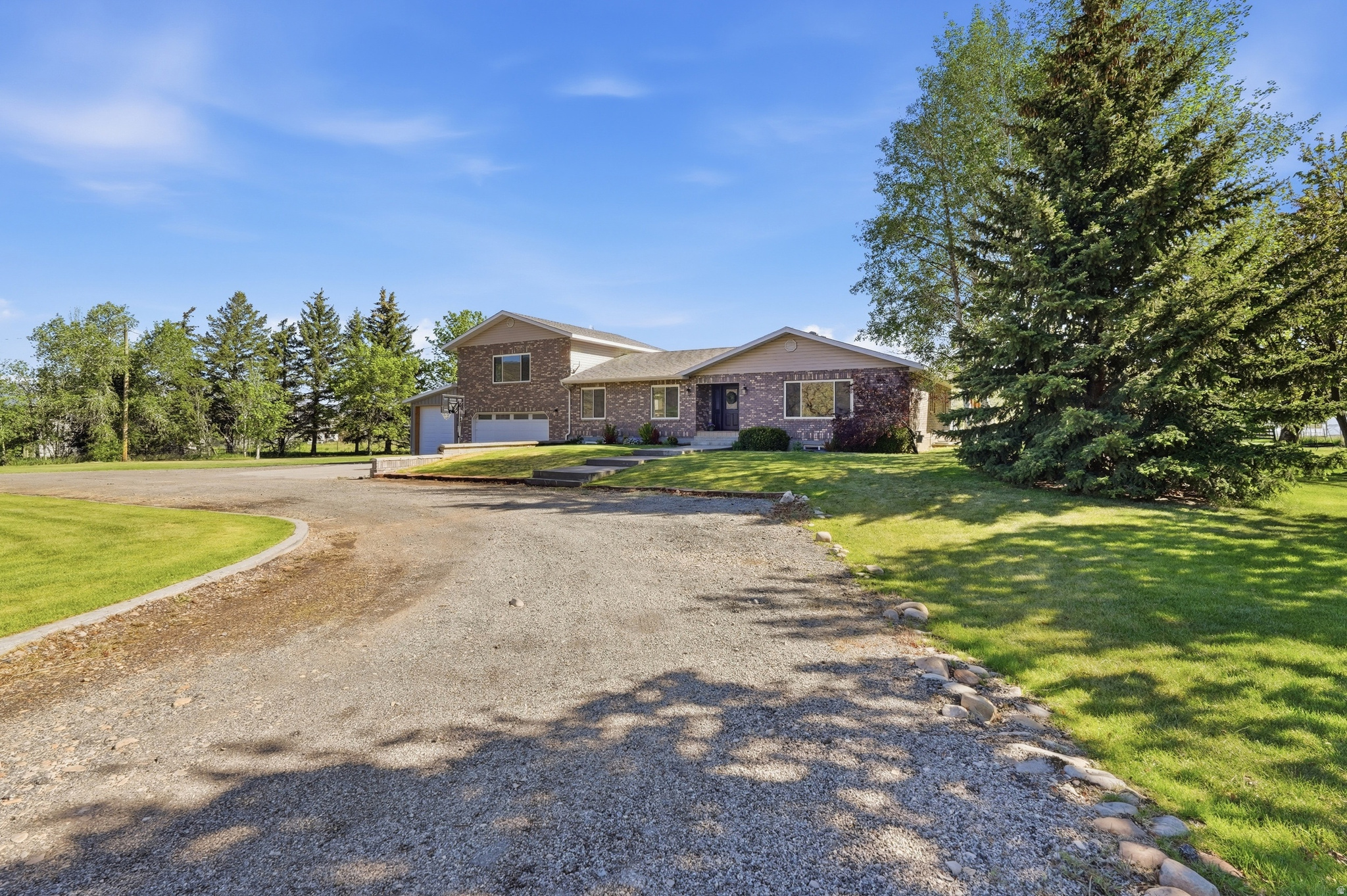 4071 S CRAZY ACRES RD, Daniel, UT 84032 — photo 1