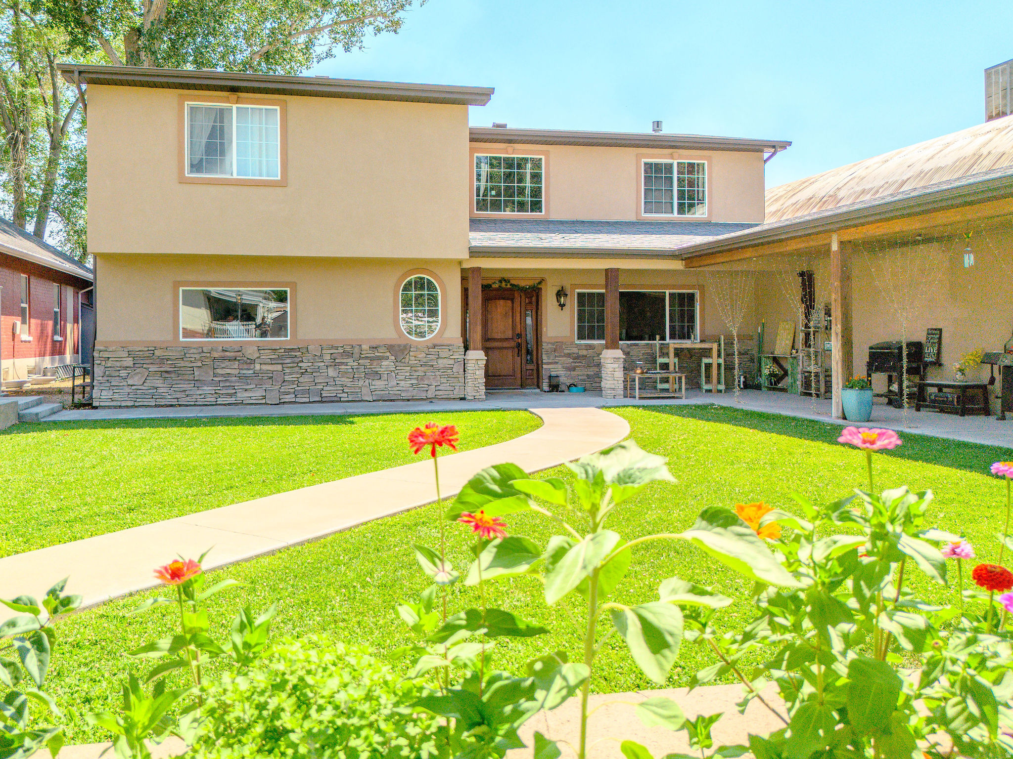 75 E MAIN ST, Wellington, UT 84542 — photo 1