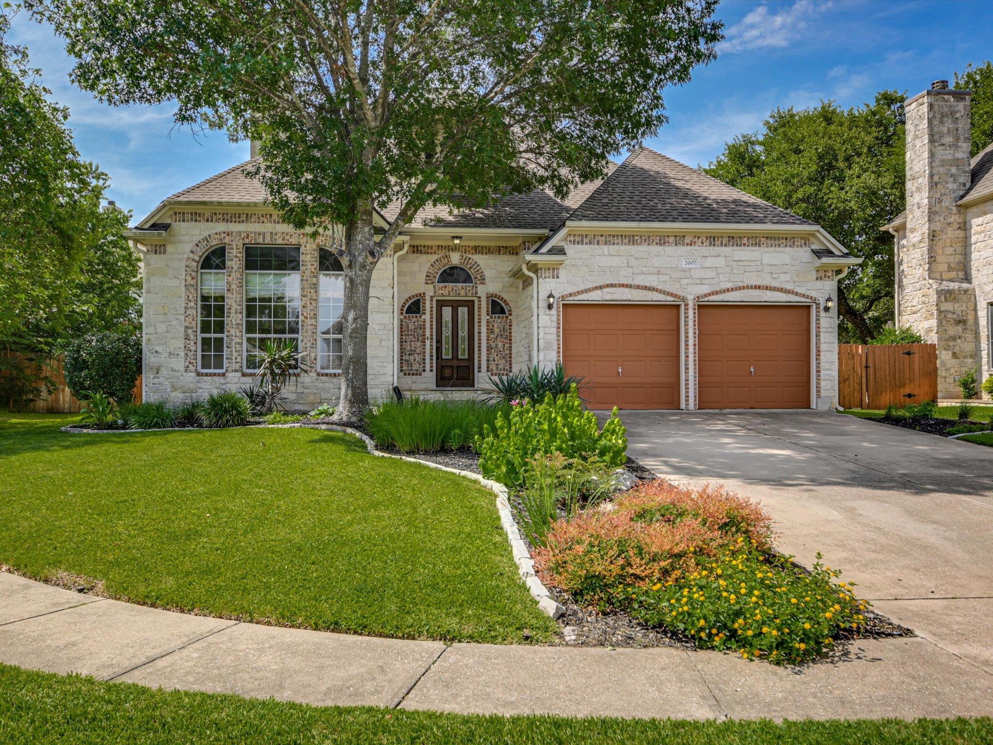 2007 Forest Hill, Round Rock, TX 78665 — photo 1