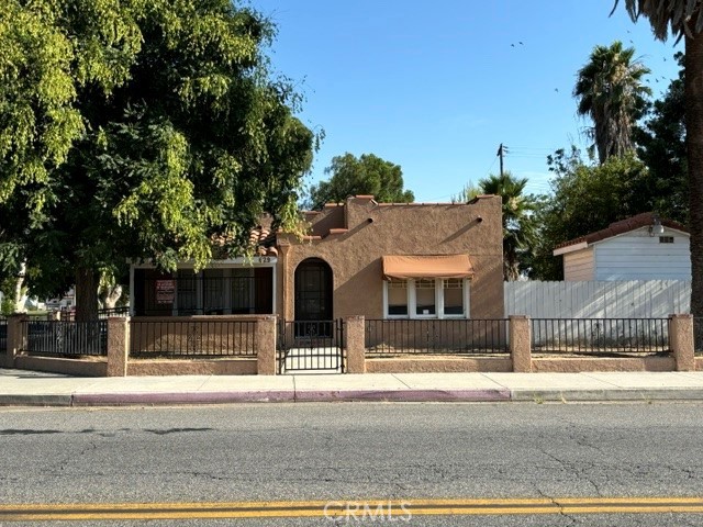 629 E Latham Avenue, Hemet, CA 92543 — photo 1