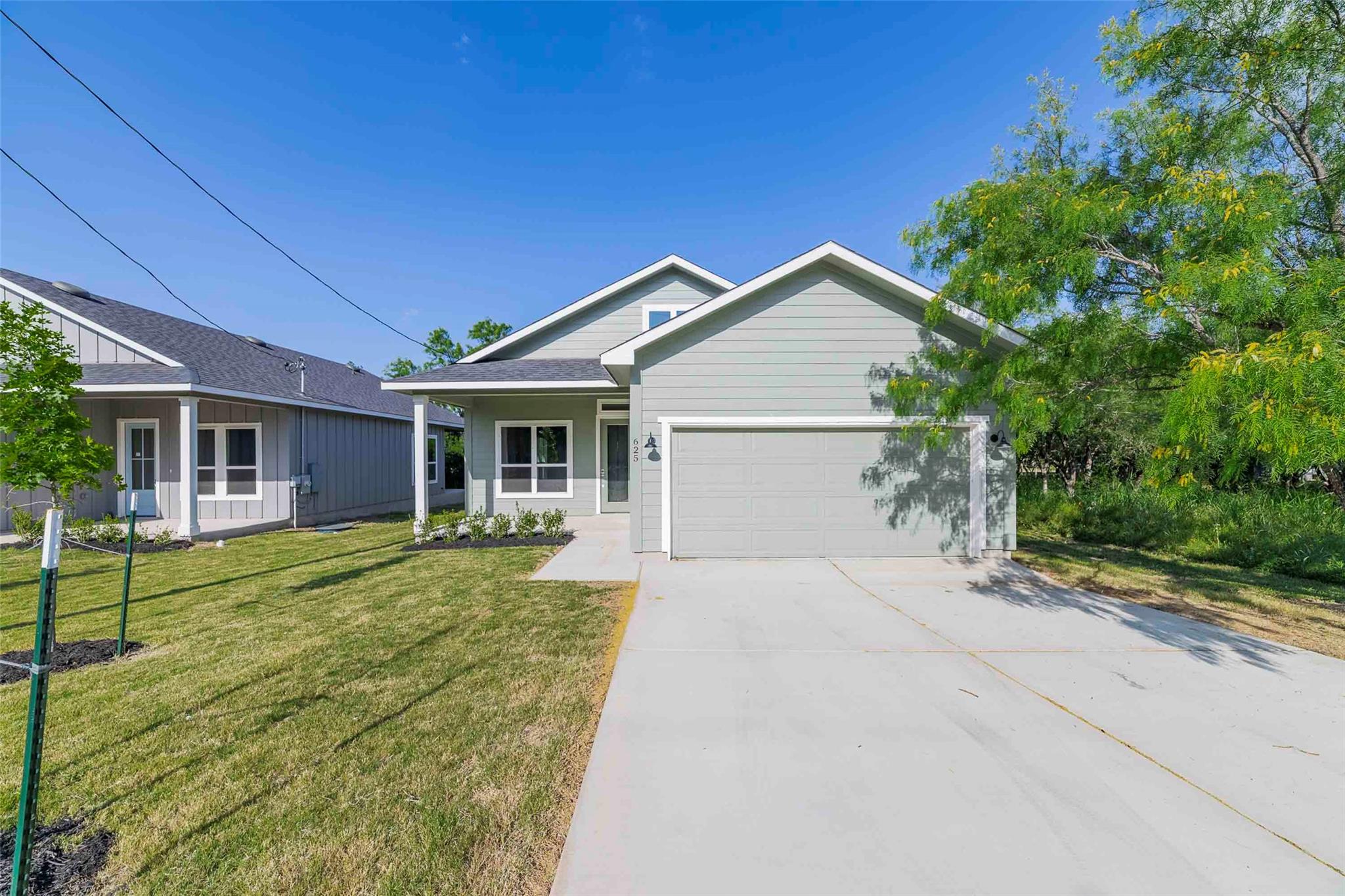 625 Birch, Cottonwood Shores, TX 78657 — photo 1