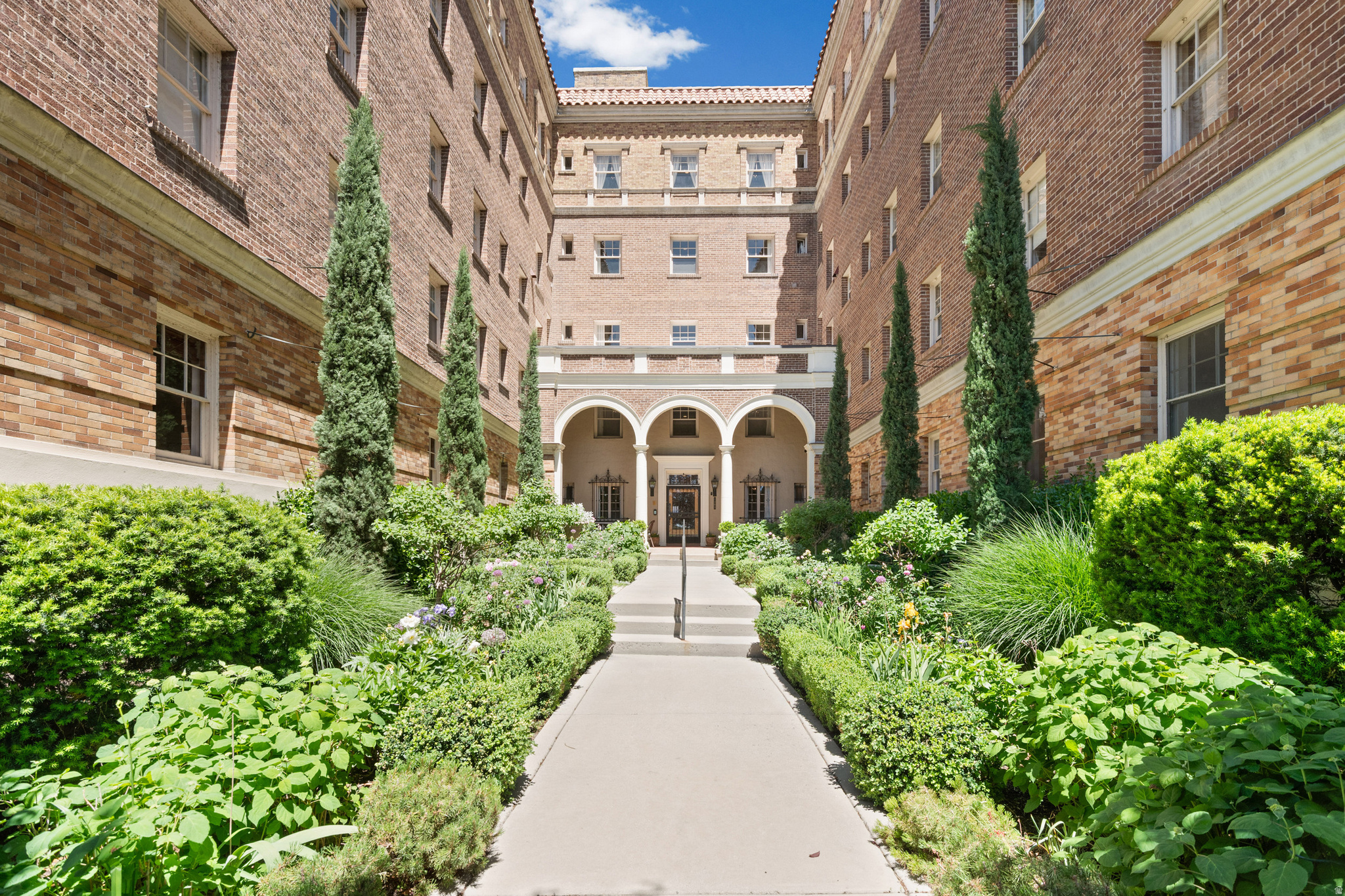 1283 E SOUTH TEMPLE  #101, Salt Lake City, UT 84102 — photo 1
