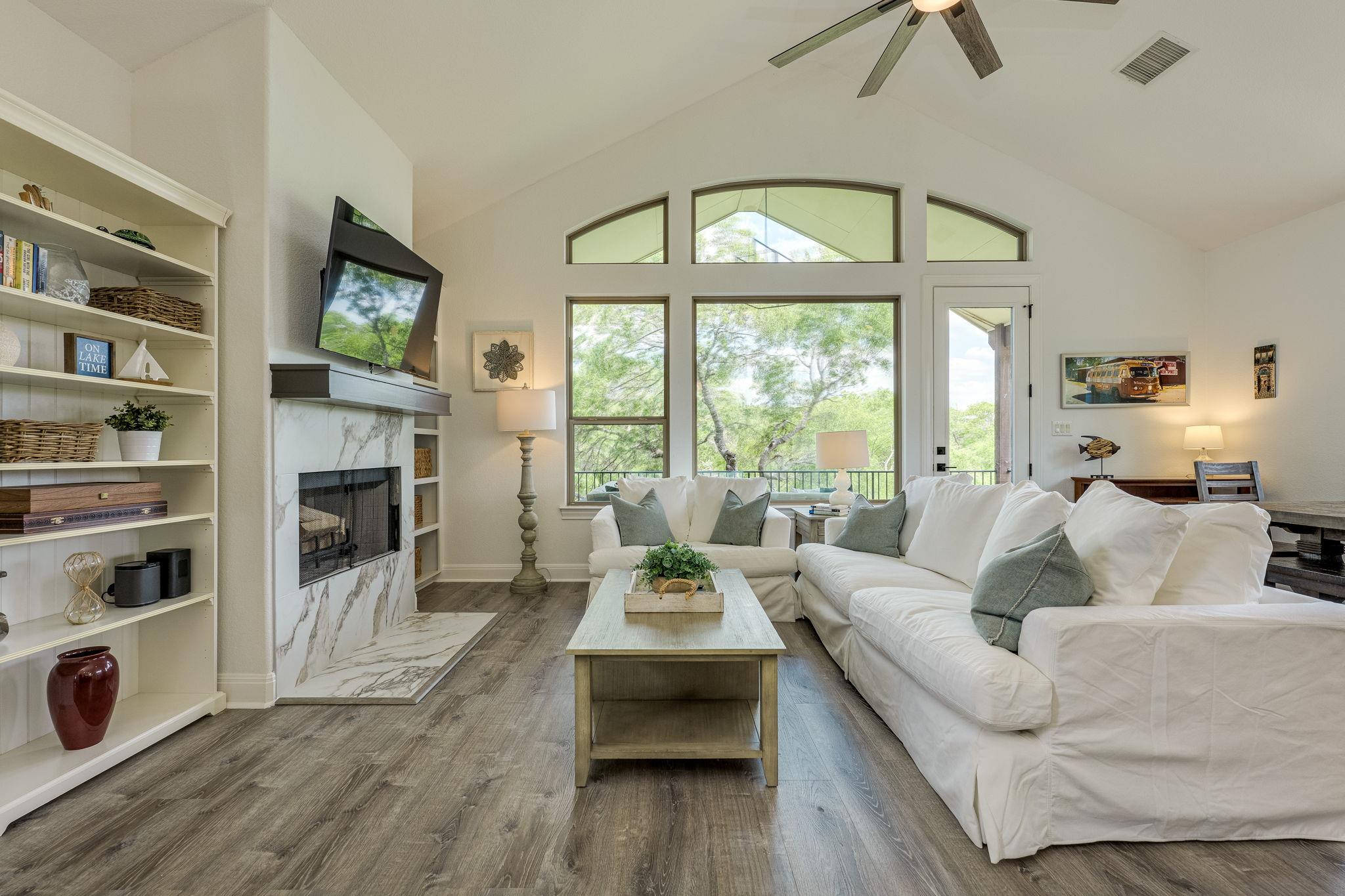 433 Venture, Point Venture, TX 78645 — photo 1