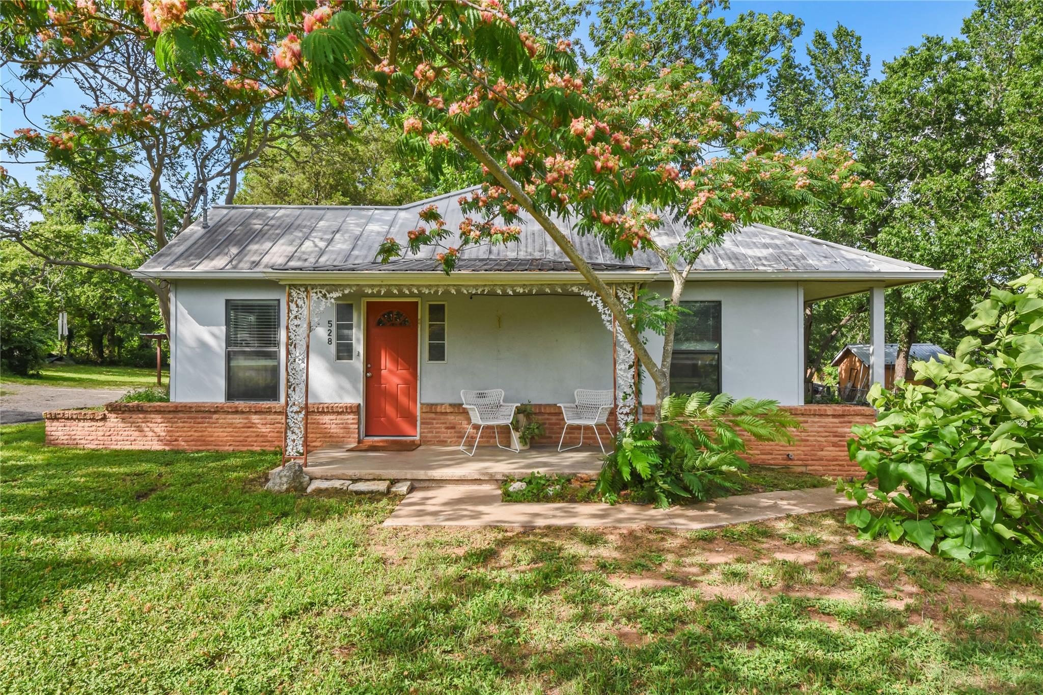 528 Old Mcdade, Elgin, TX 78621 — photo 1