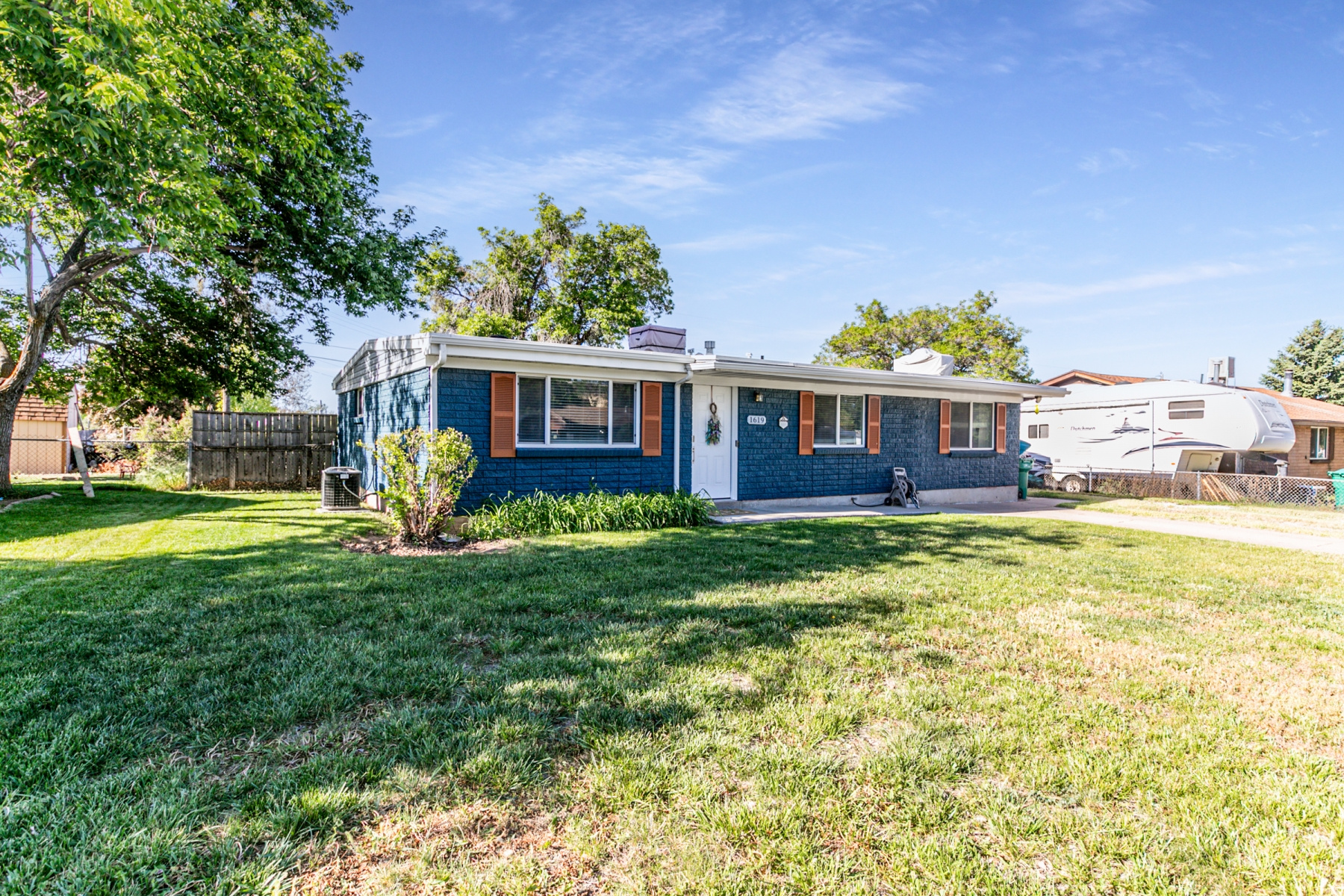 1619  DAVIS DR, Layton, UT 84041 — photo 1