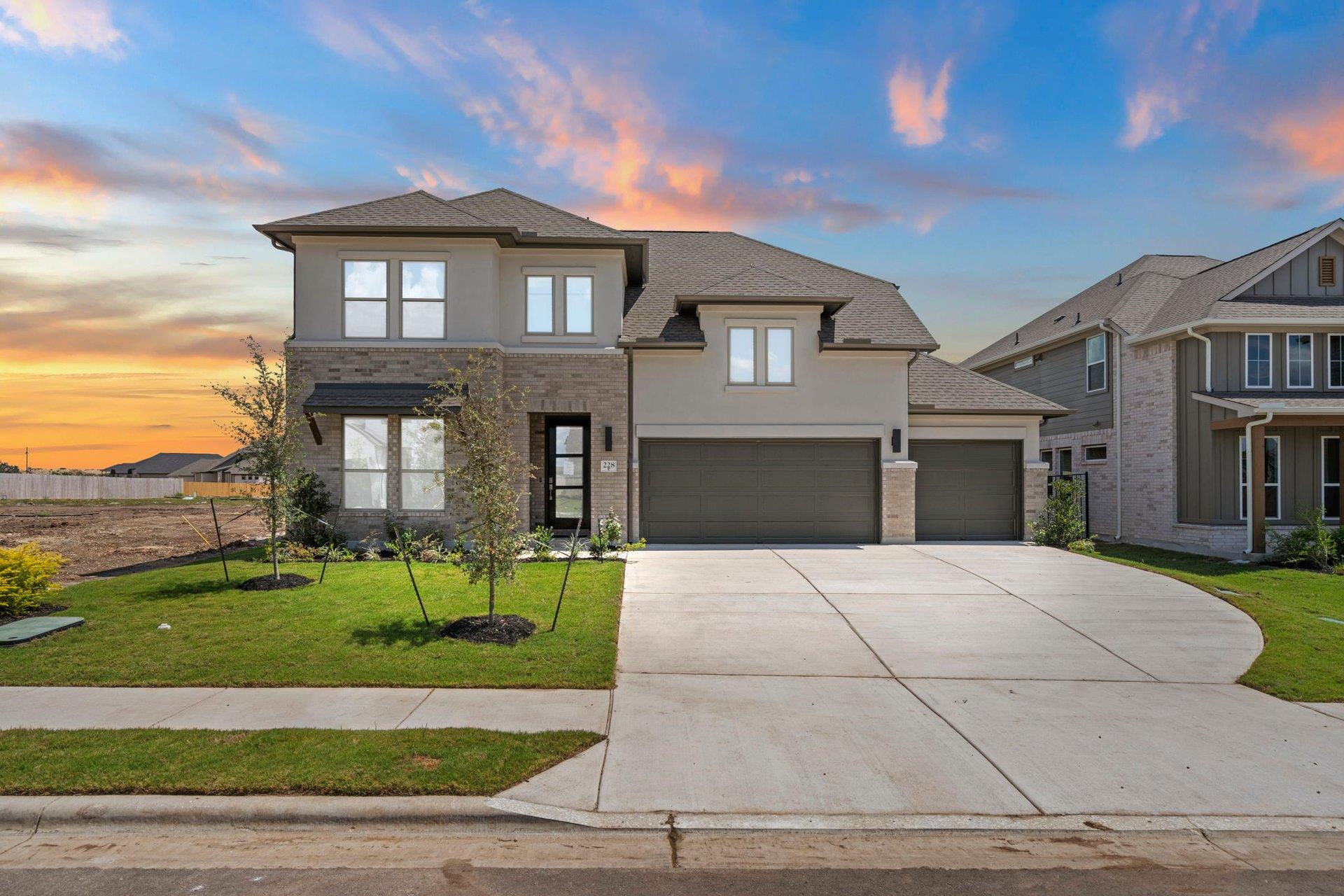 228 Pacific Grove, Liberty Hill, TX 78642 — photo 1