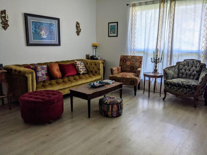 8605 Putnam, Austin, TX 78757 — photo 1