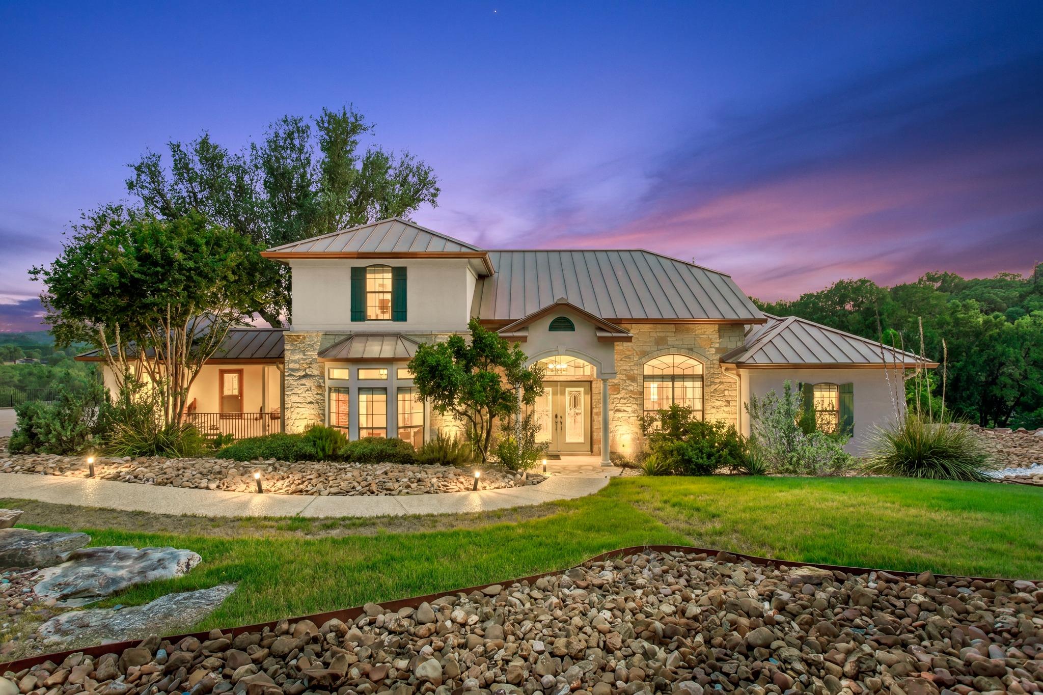 1121 Kings Cove, Canyon Lake, TX 78133 — photo 1