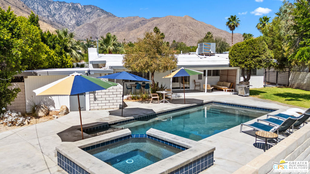 2440 N Girasol Avenue, Palm Springs, CA 92262 — photo 1