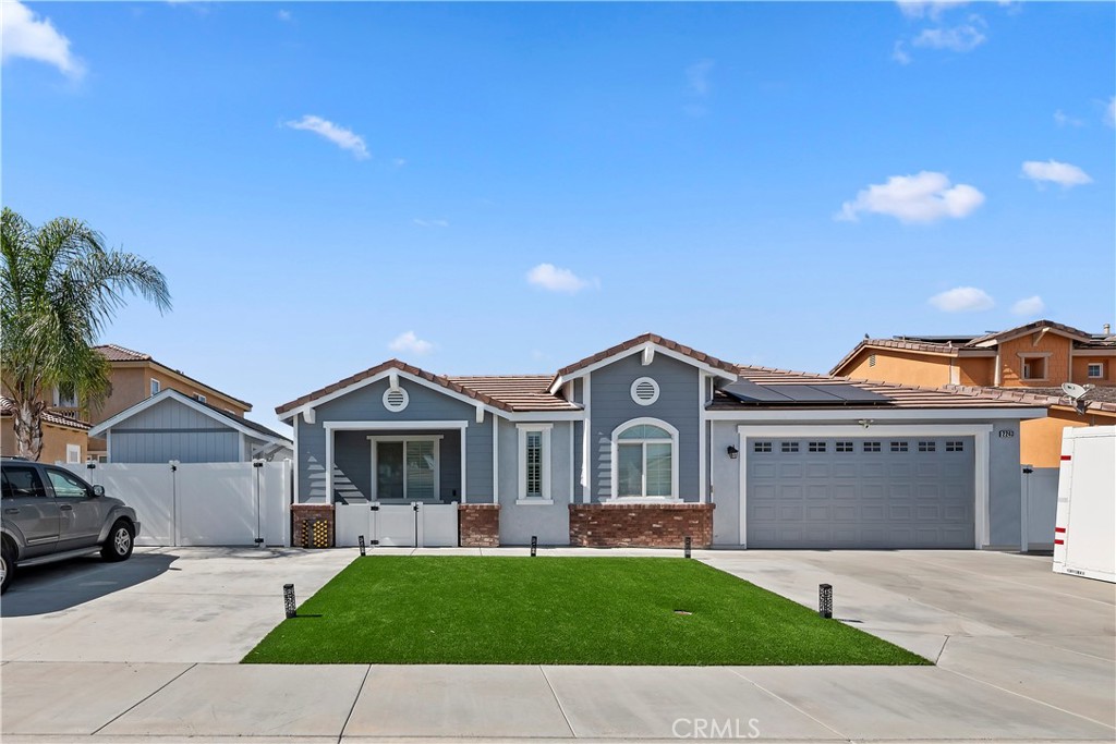 2243 Finch, San Jacinto, CA 92582 — photo 1