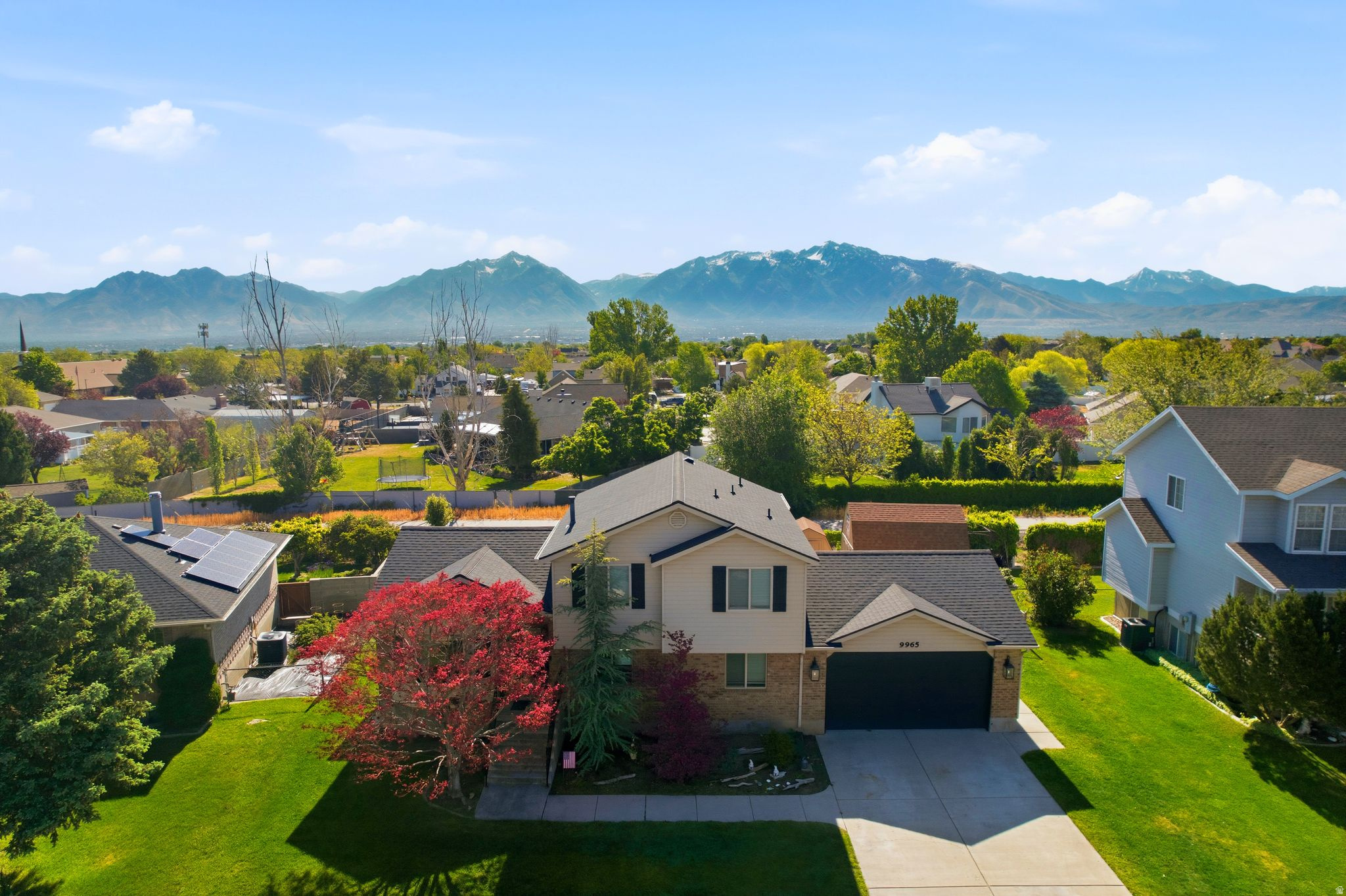 9965 S BIRNAM WOODS WAY, South Jordan, UT 84009 — photo 1