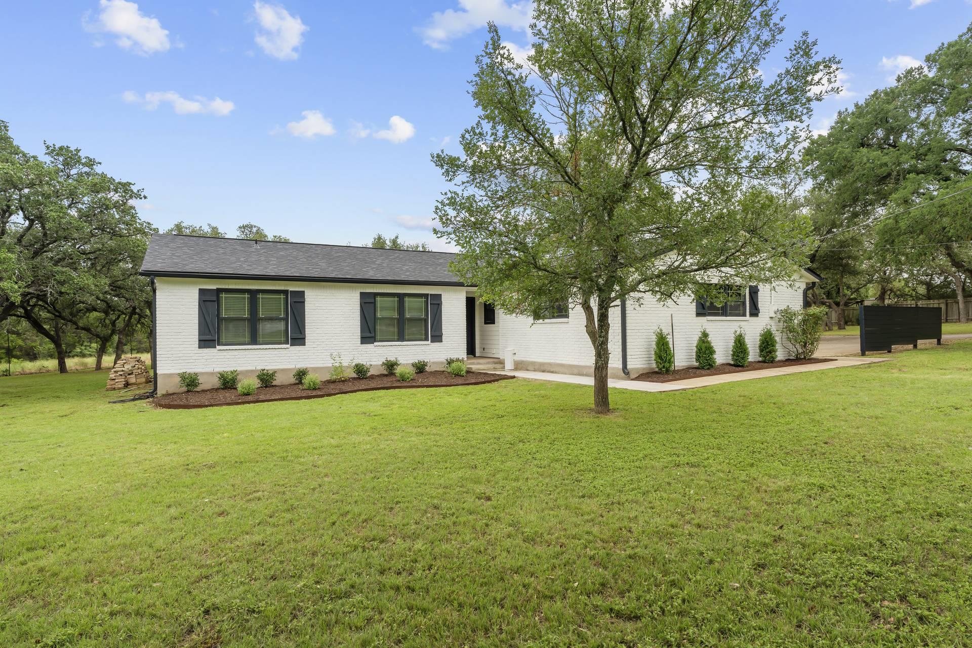 294 BUCK, Georgetown, TX 78628 — photo 1
