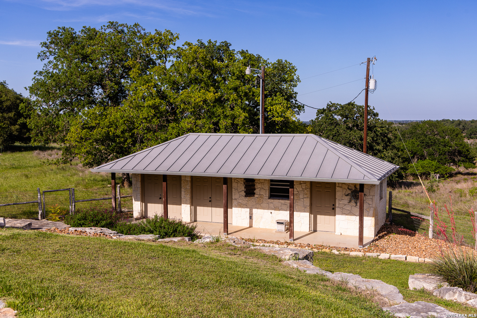 4205 Fredericksburg Rd, ,  78028 — photo 1