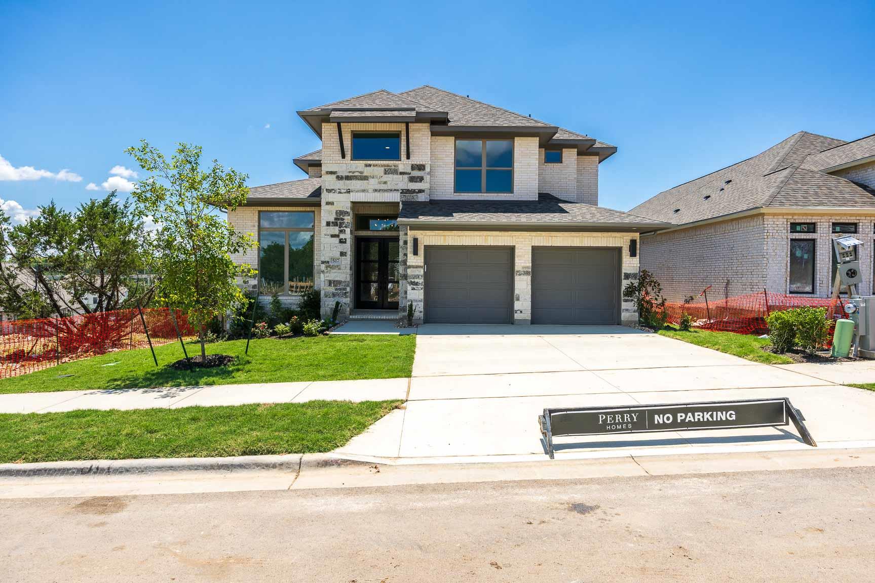 517 Alameda, Georgetown, TX 78628 — photo 1