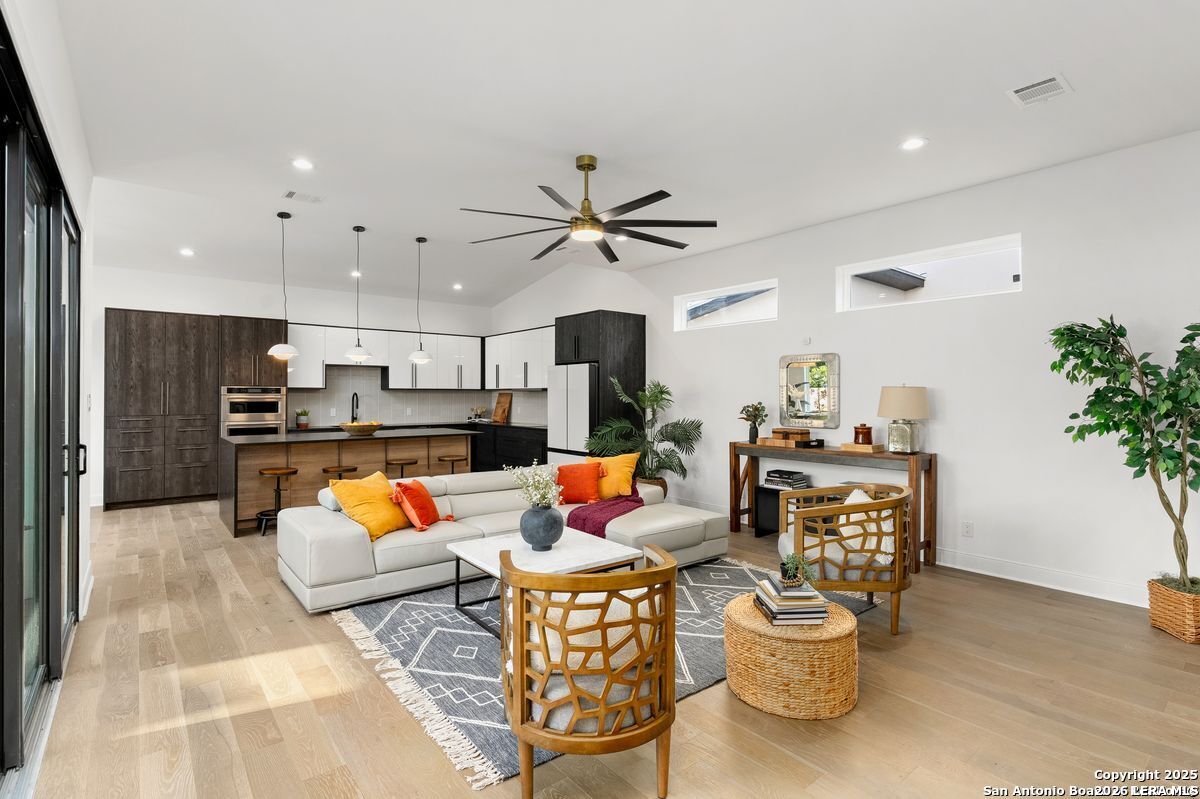 230 Cassiano, ,  78204 — photo 1