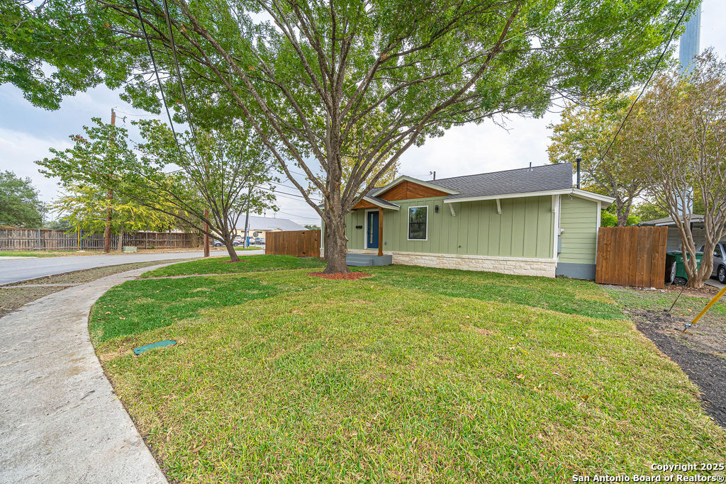 162 NEW HAVEN DR, ,  78209 — photo 1