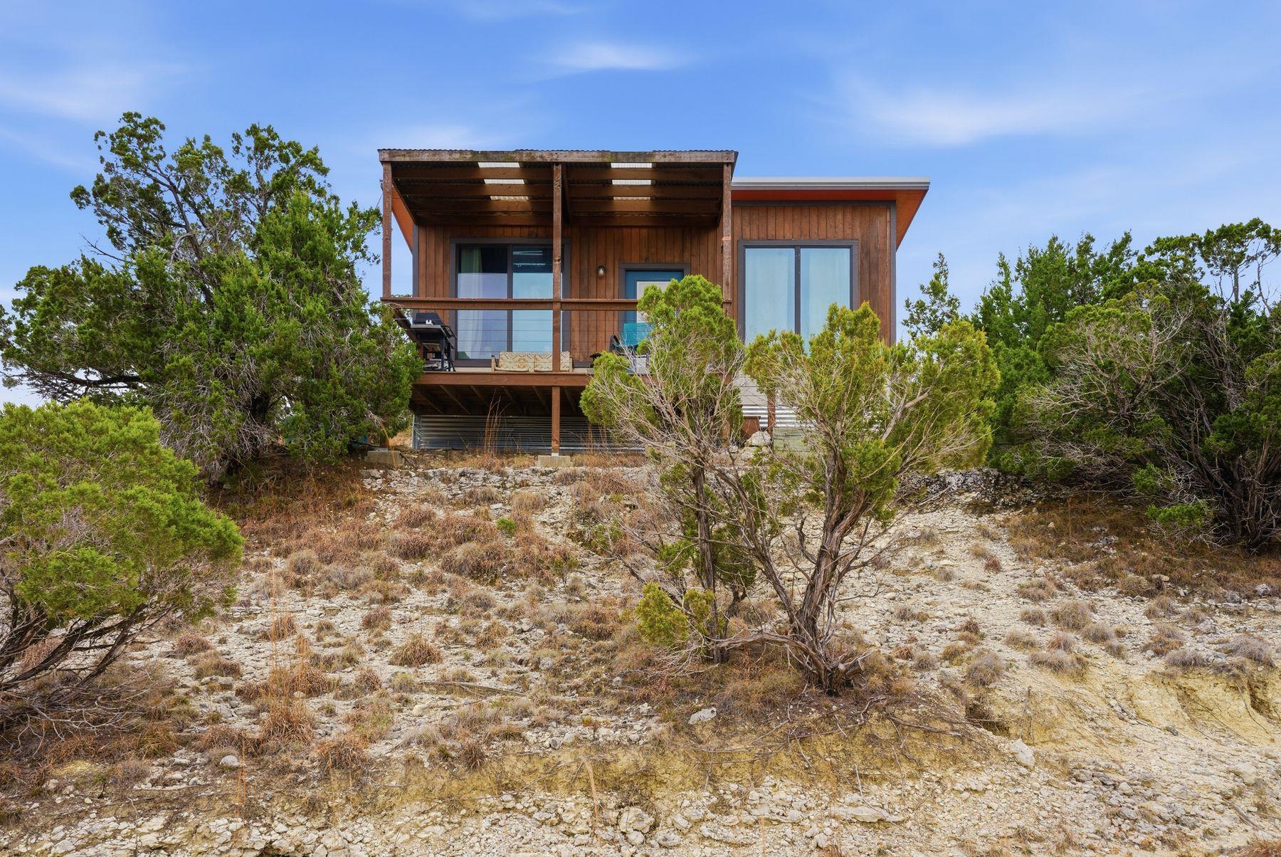 530 Pioneer, Dripping Springs, TX 78620 — photo 1