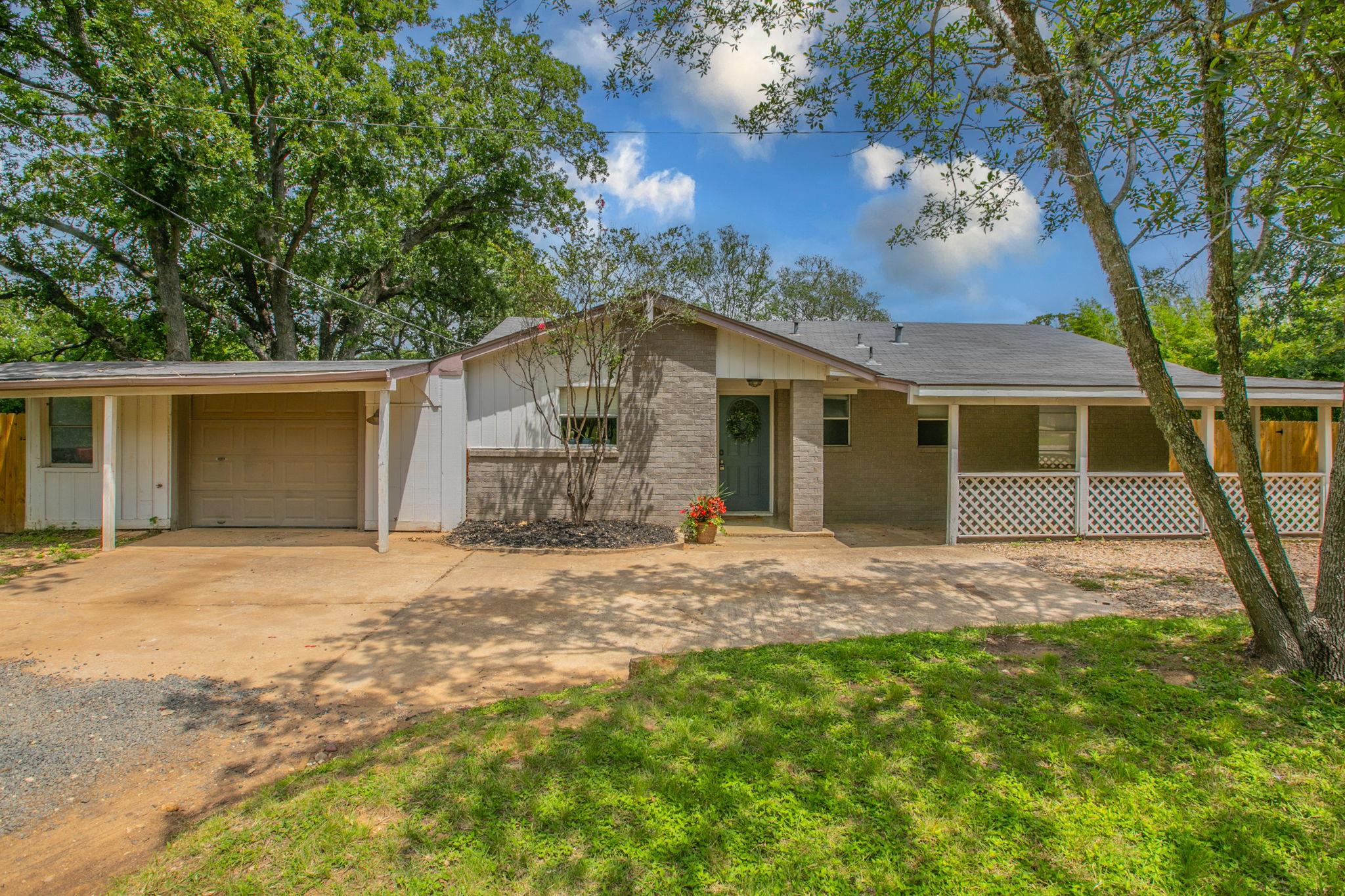 251 Cool Water, Bastrop, TX 78602 — photo 1