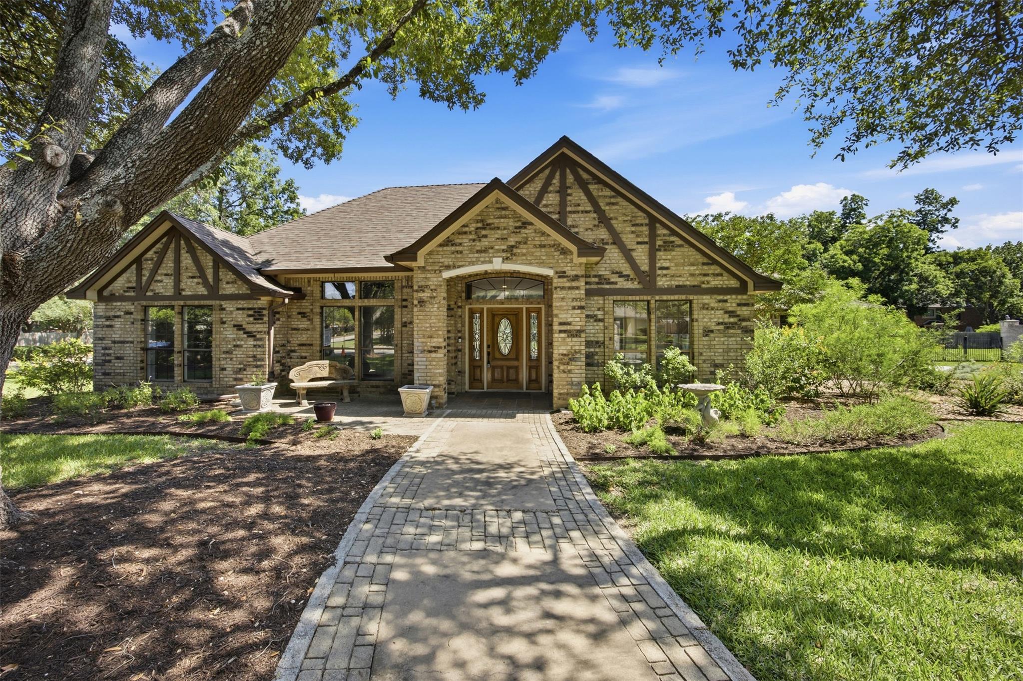 2 Meandering, Round Rock, TX 78664 — photo 1