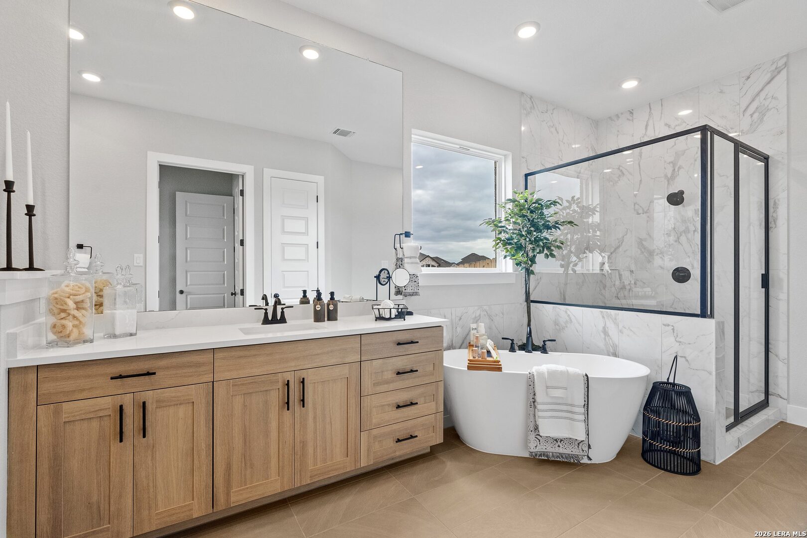 3723 Moru Oak Drive, , 78155 — photo 1