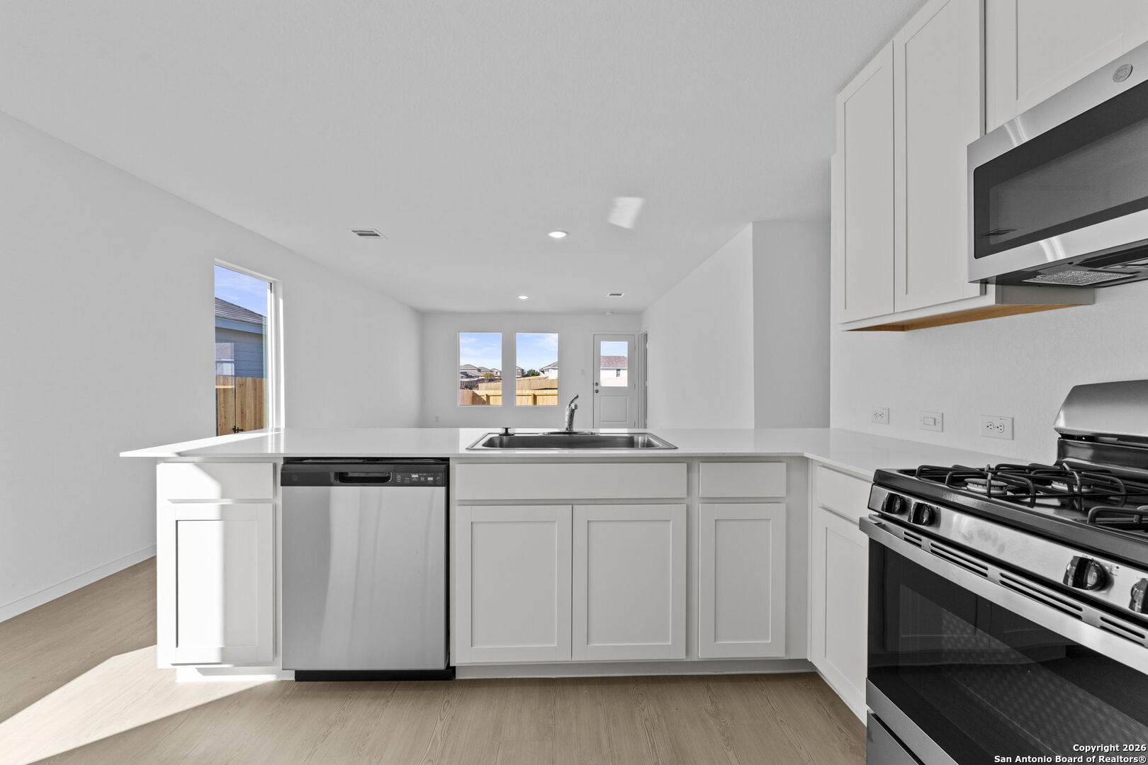 3820 Swift Fox Rd, ,  78130 — photo 1