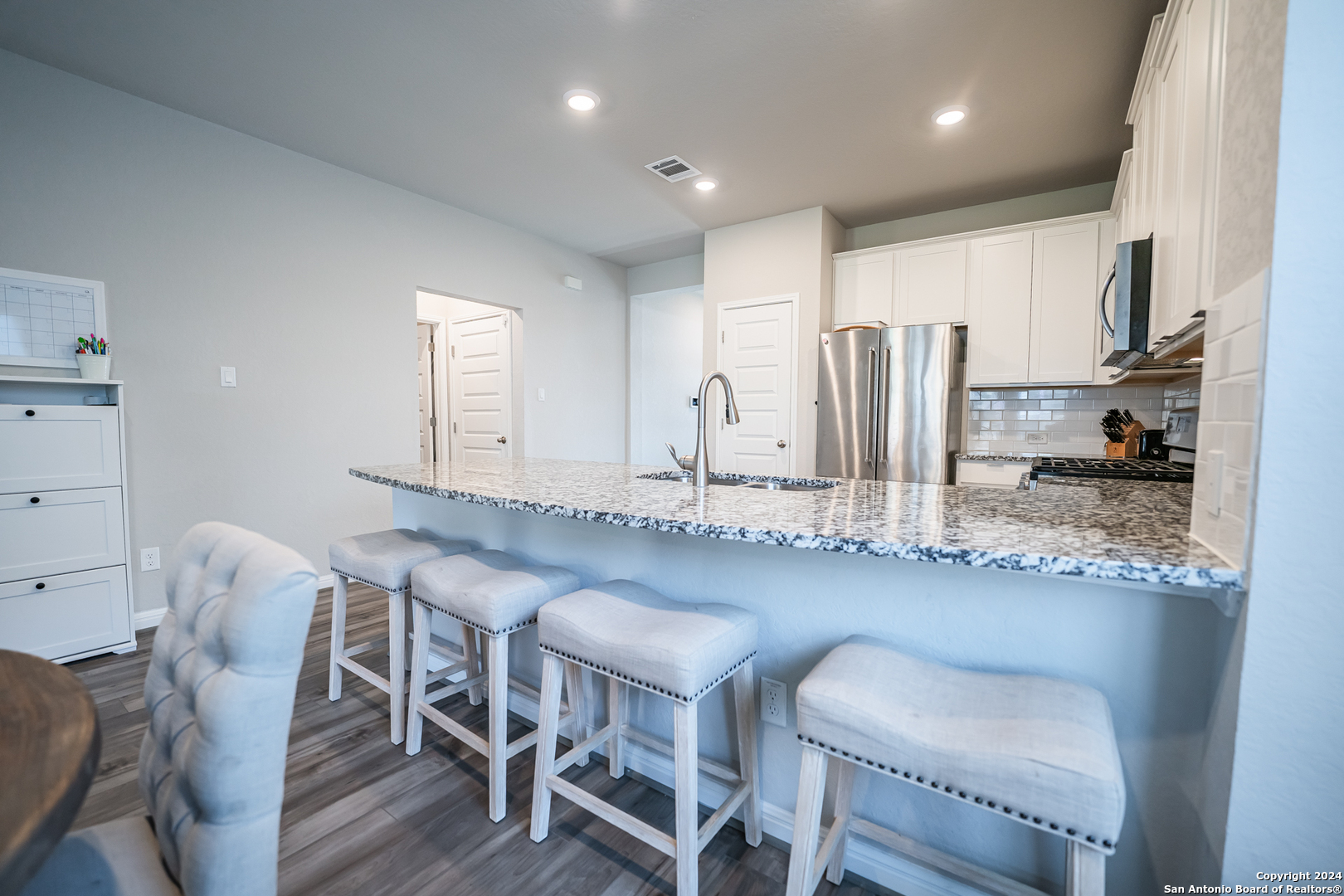 5001 DROVERS PATH, , 78152 — photo 1