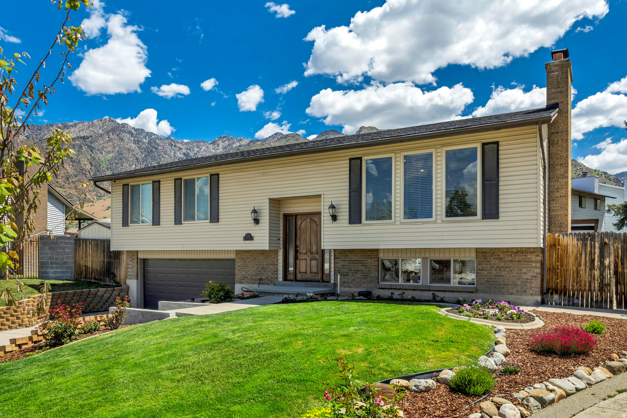 7087 E PINE CONE, Cottonwood Heights, UT 84121 — photo 1