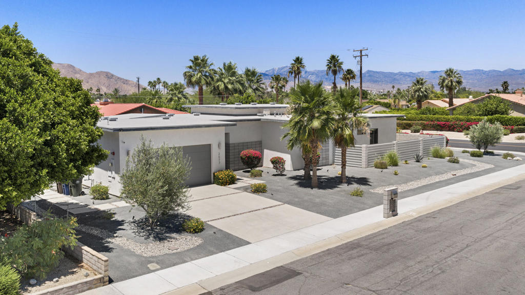 2077 E Nicola Road, Palm Springs, CA 92262 — photo 1
