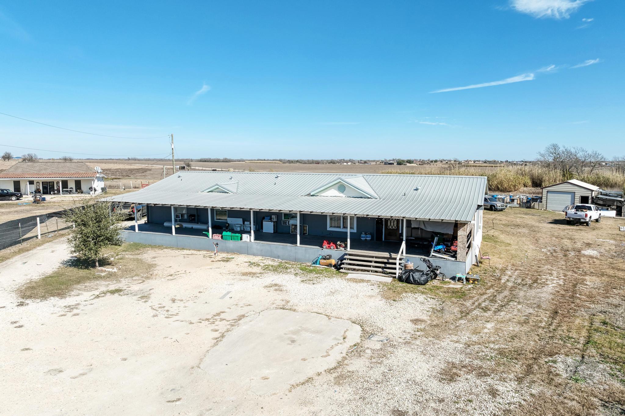 20113 Maynard, Coupland, TX 78615 — photo 1